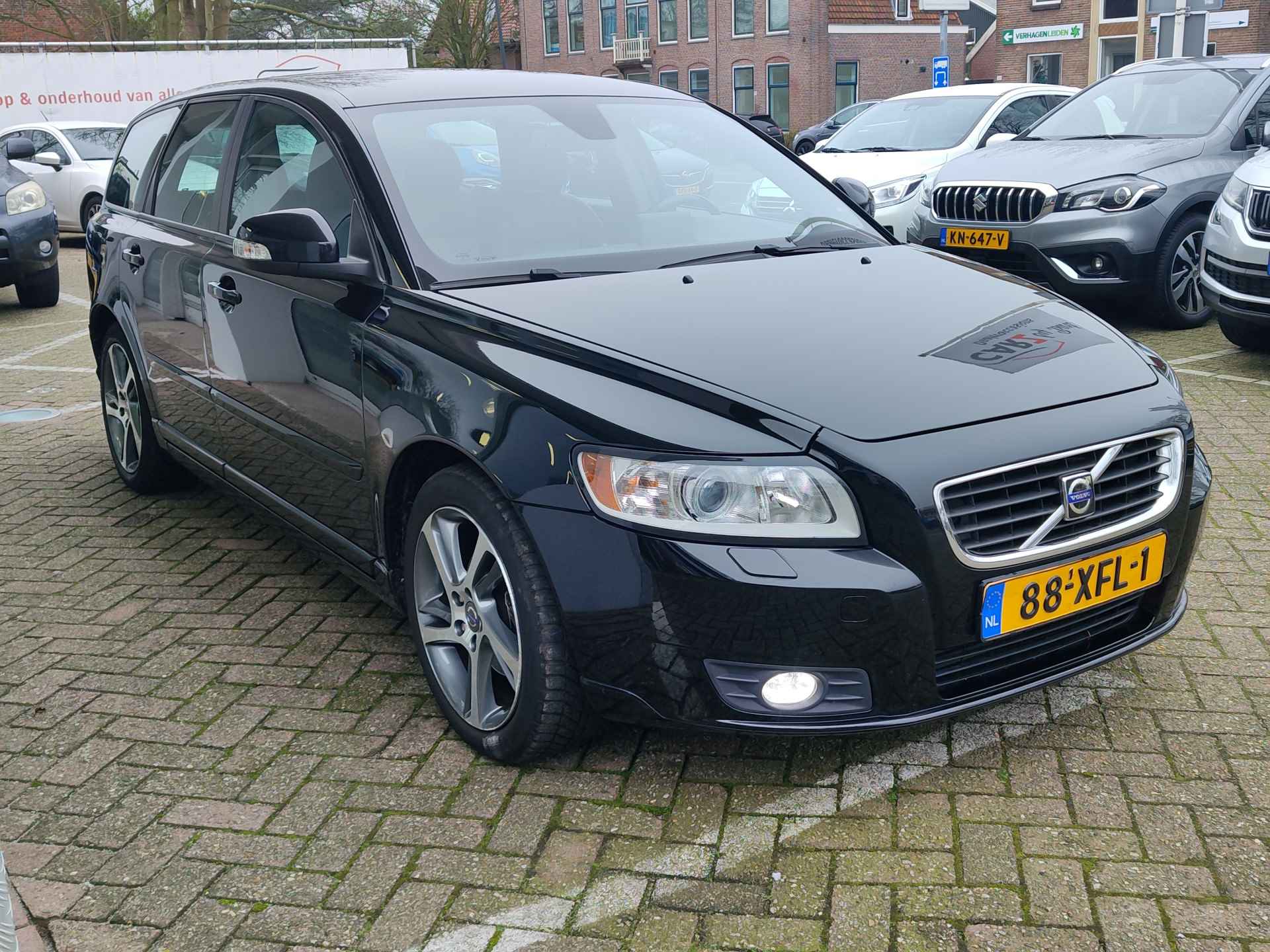 Volvo V50 1.6 D2 S/S LIMITED EDITION met APK tot 05-2025 - 5/24