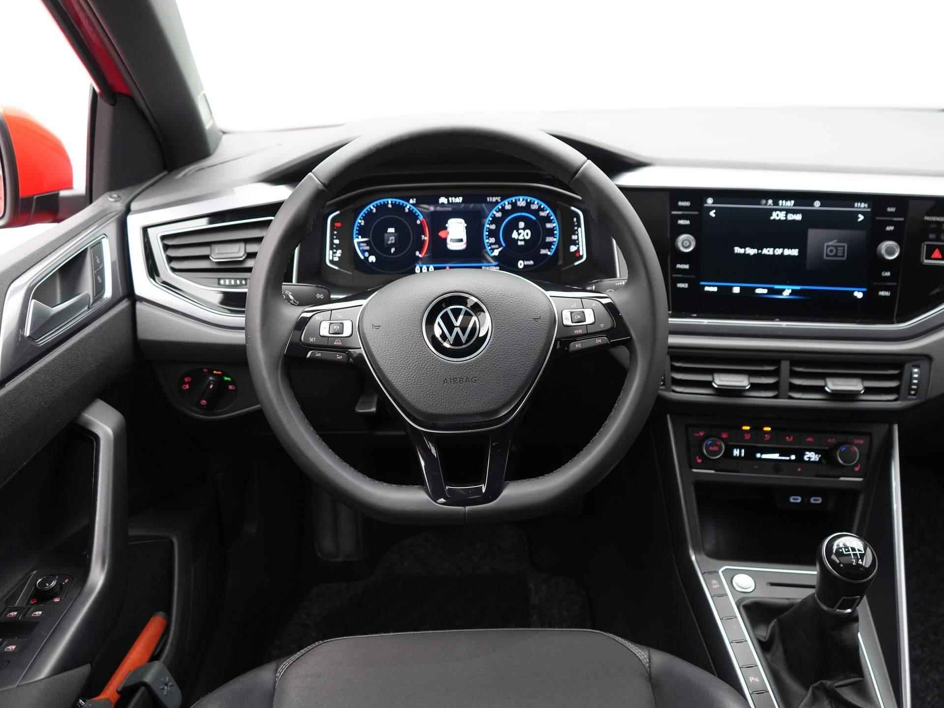 Volkswagen Polo 1.0 TSI Highline Business R / Panodak / Digitale cockpit / Camera / Climate / Stoelverwarming - 13/44