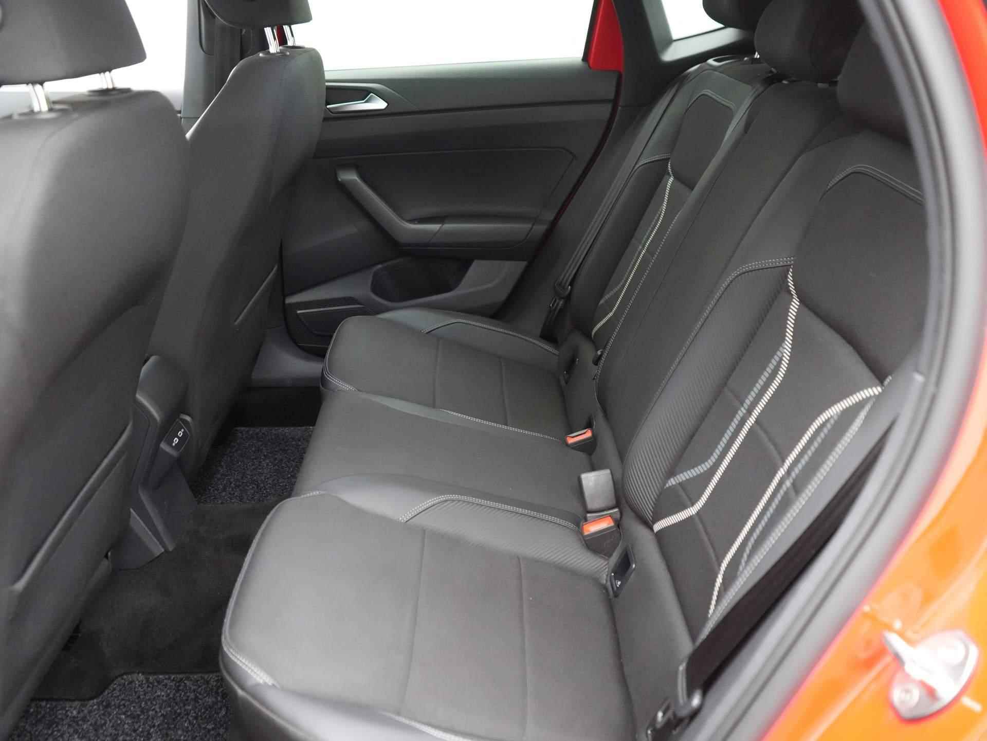 Volkswagen Polo 1.0 TSI Highline Business R / Panodak / Digitale cockpit / Camera / Climate / Stoelverwarming - 36/44