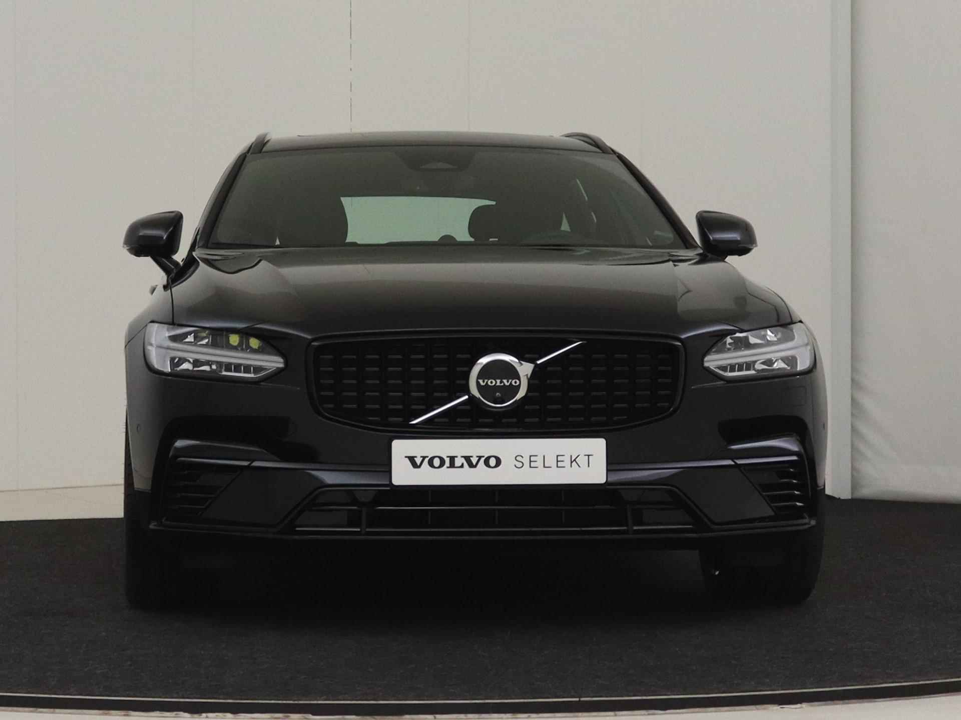 Volvo V90 2.0 T6 Plug-in hybrid AWD Ultimate Dark Bowers & Wilkins | Luchtvering | 360 Camera | Trekhaak - 10/17