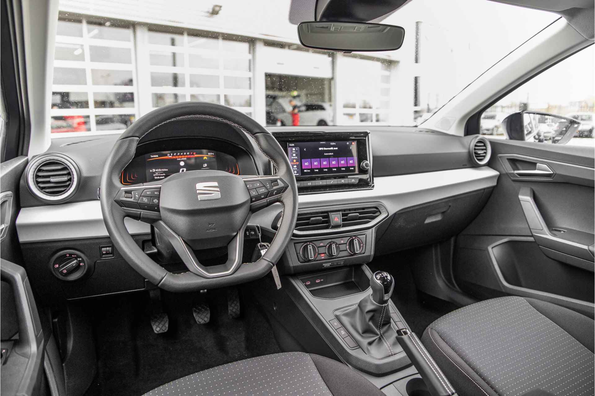 SEAT Ibiza 1.0 TSI Style | Private lease vanaf 349,- P/M !! - 13/31
