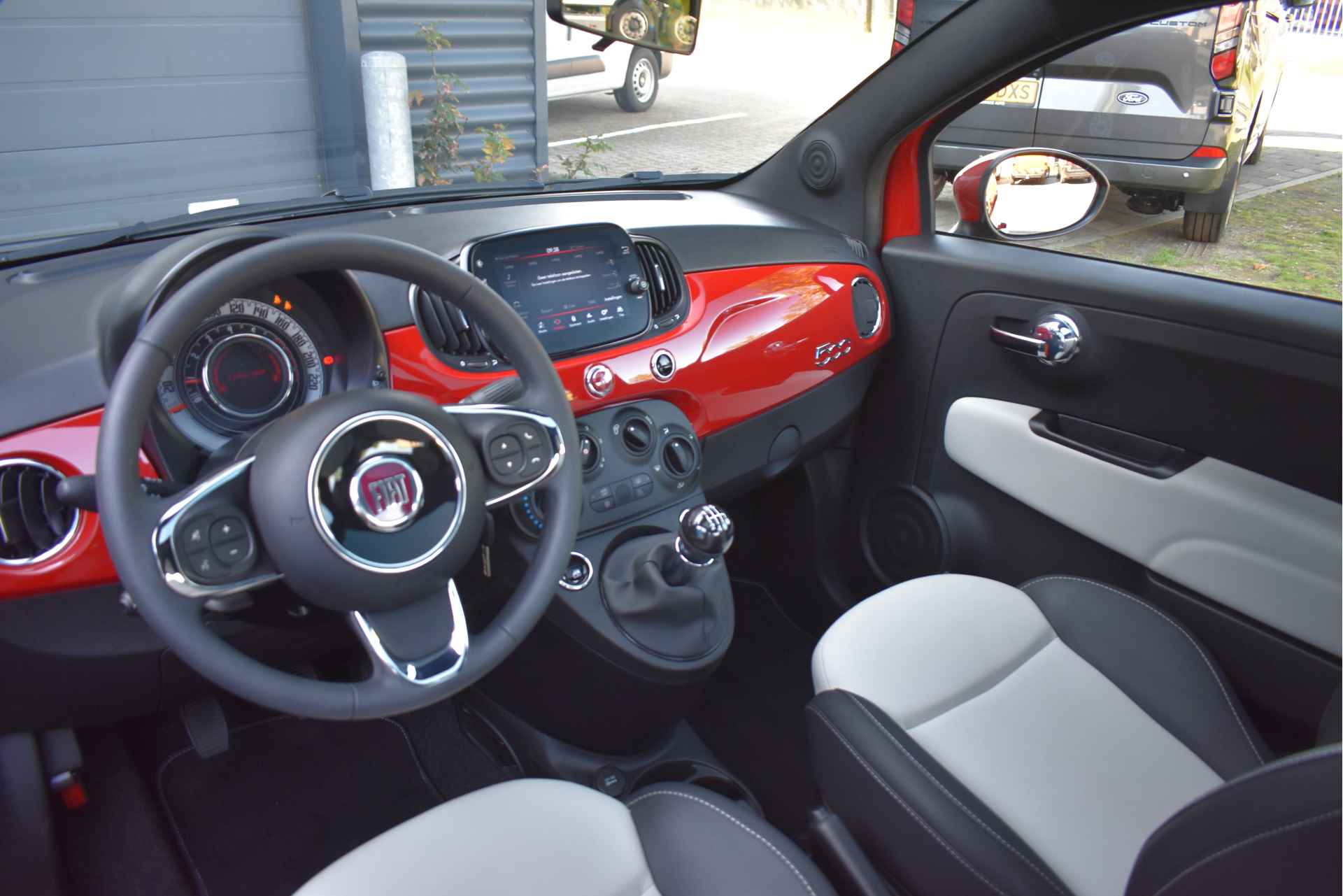 Fiat 500 1.0 Hybrid Dolcevita | Navigatie | Panoramadak | Airco | 15"LMV | Snelheidsbegrenzer | Apple Carplay | Android Auto | Nieuwstaat - 7/42