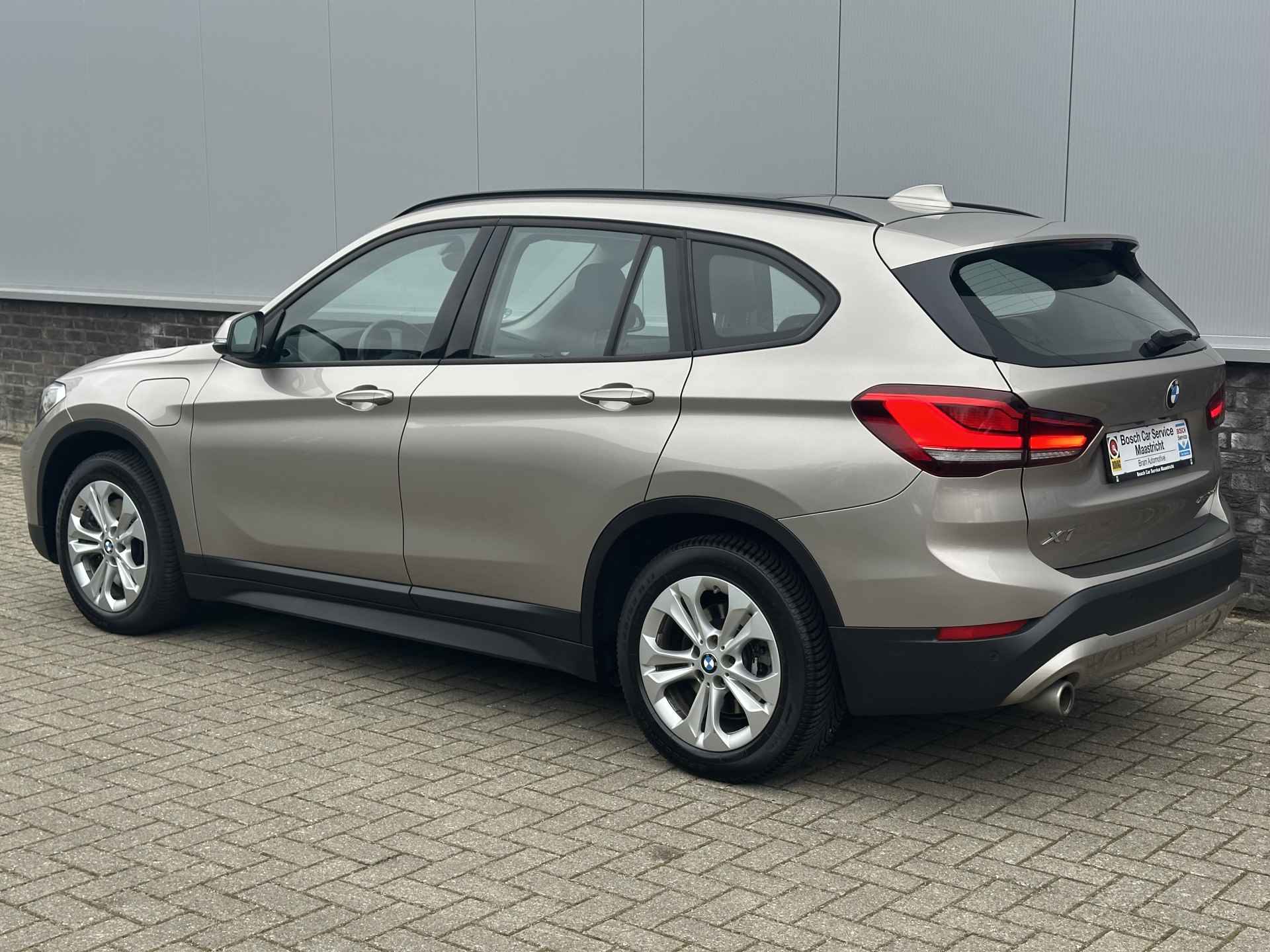 BMW X1 xDrive25e Executive | Panorama | Head-up | ACC | Camera | Adaptive CC | Noodremsyst assist - Snelh-/afstandsreg- | Garantie Interesse, Proefrit? Bel of app met: 06-24 28 28 42 - 6/36