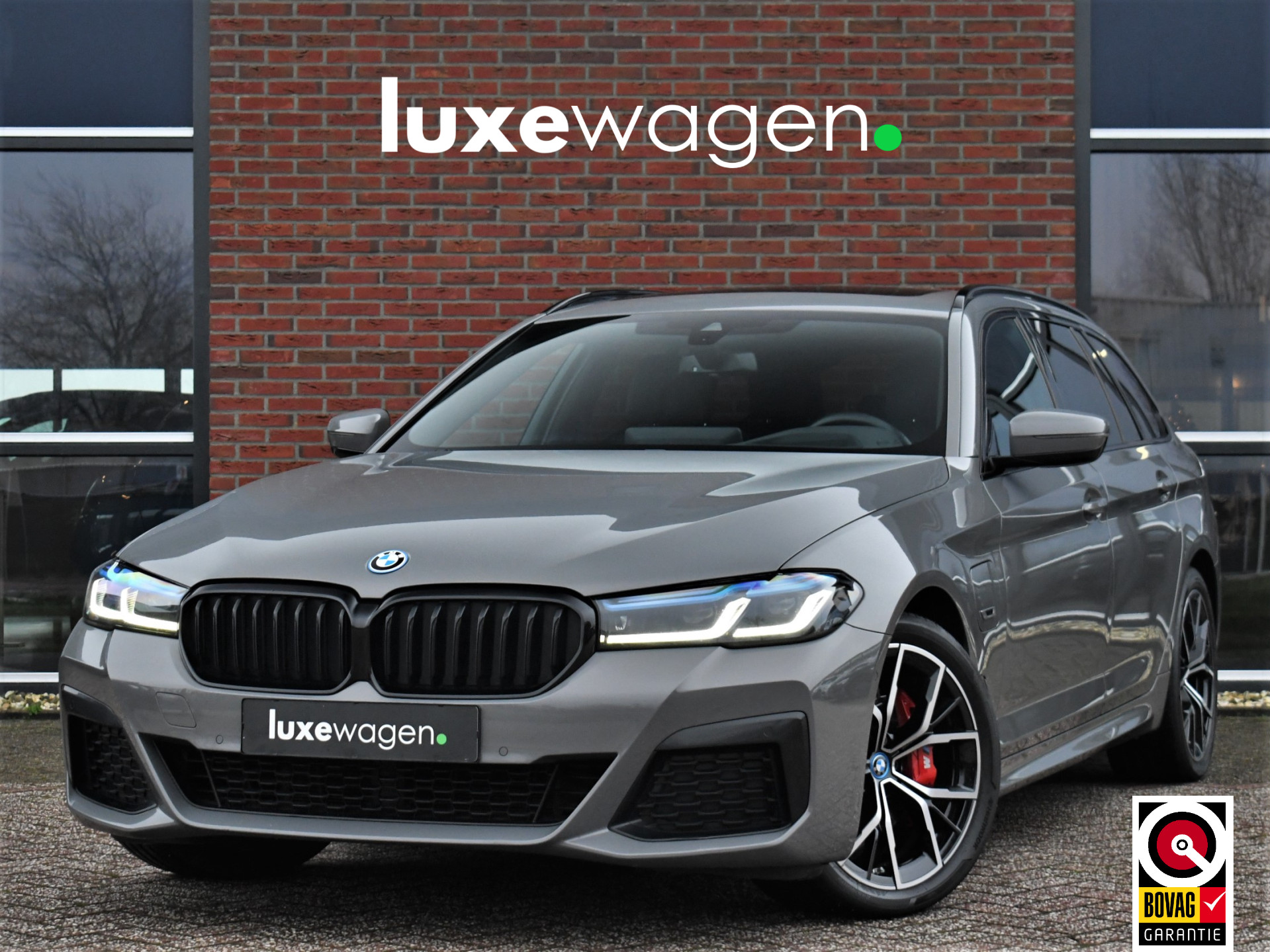 BMW 5 Serie Touring 530e xDrive M-Sport Pano Comf+Ventilatie HUD H/K Laser 19inch