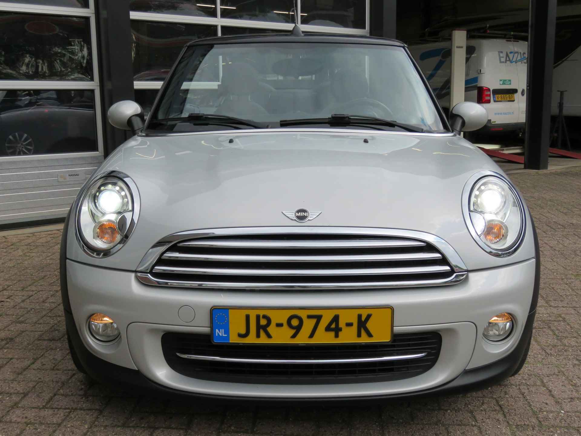 MINI Cabrio 1.6 Cooper Pepper / Xenon / Stoelverwerw. / Acc/ - 12/41