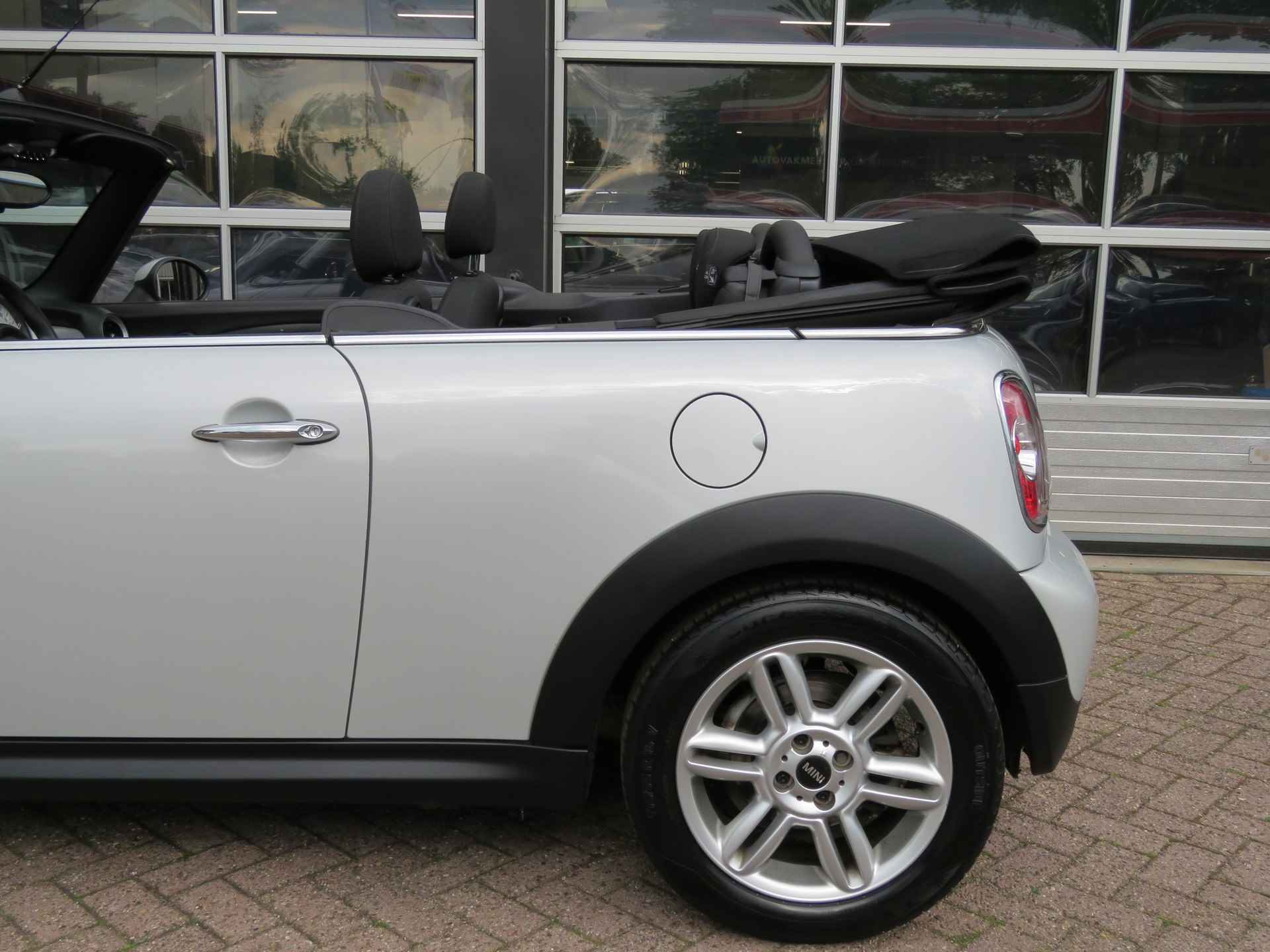 MINI Cabrio 1.6 Cooper Pepper / Xenon / Stoelverwerw. / Acc/ - 14/41