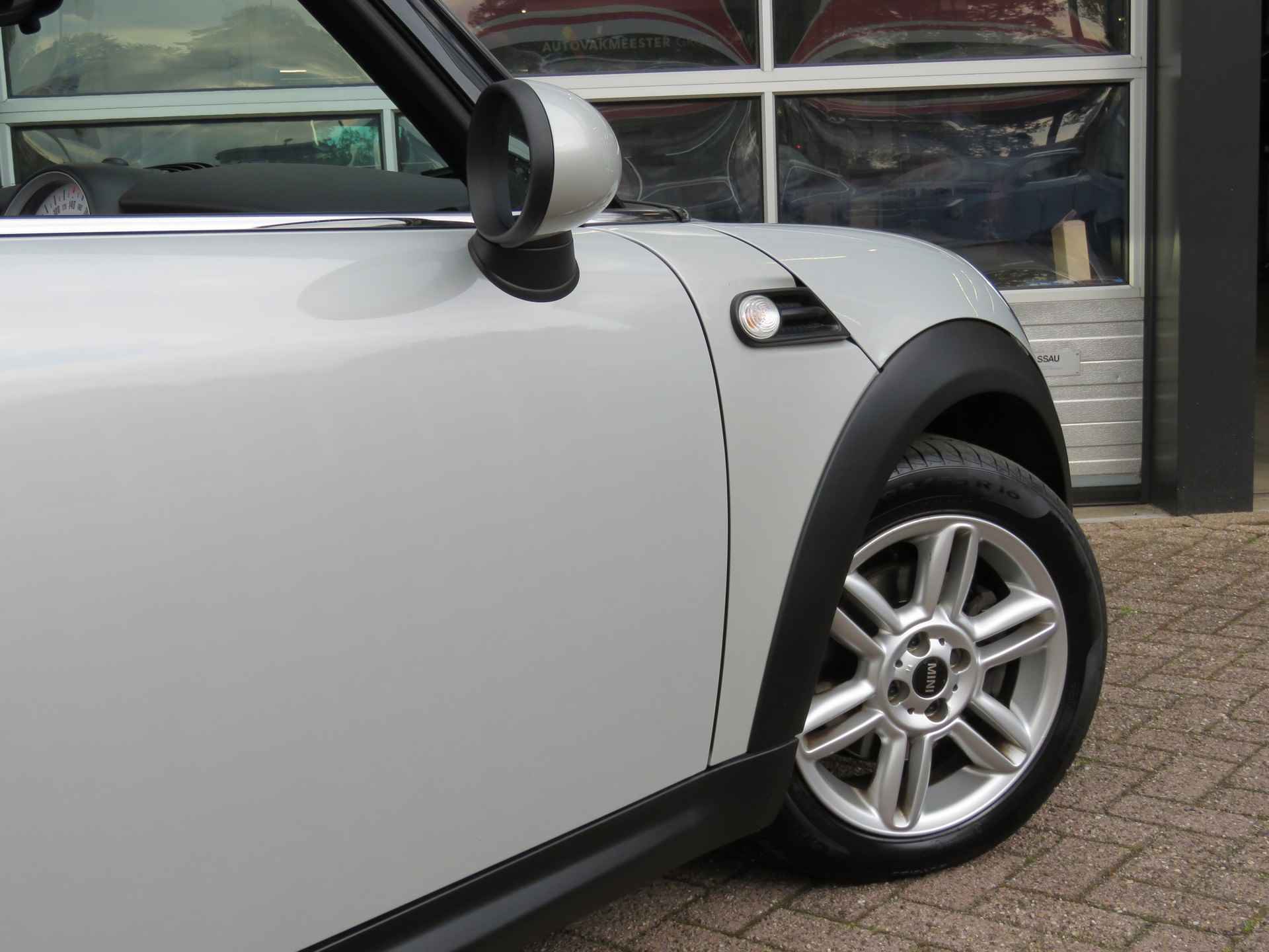 MINI Cabrio 1.6 Cooper Pepper / Xenon / Stoelverwerw. / Acc/ - 34/41