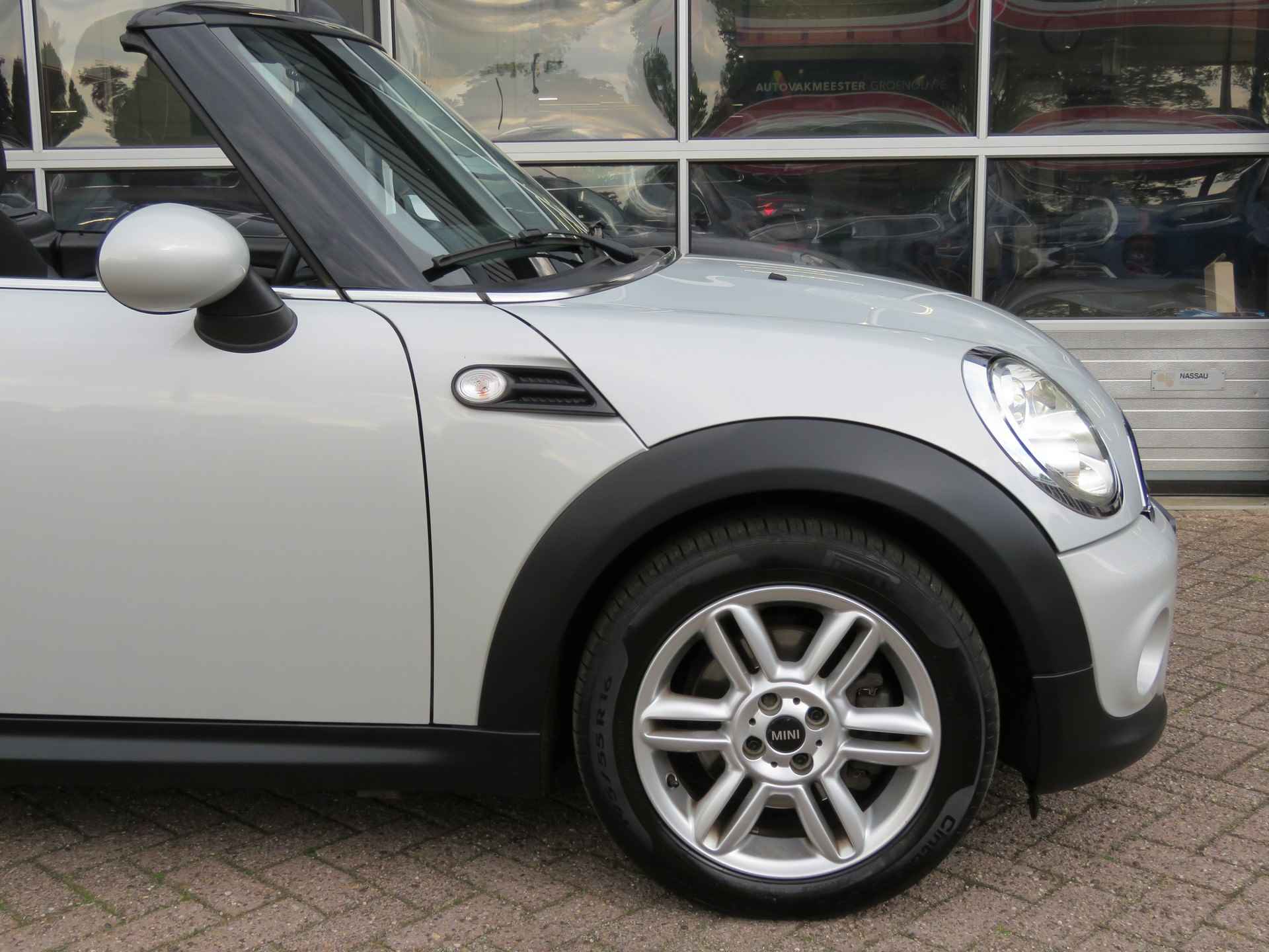 MINI Cabrio 1.6 Cooper Pepper / Xenon / Stoelverwerw. / Acc/ - 35/41