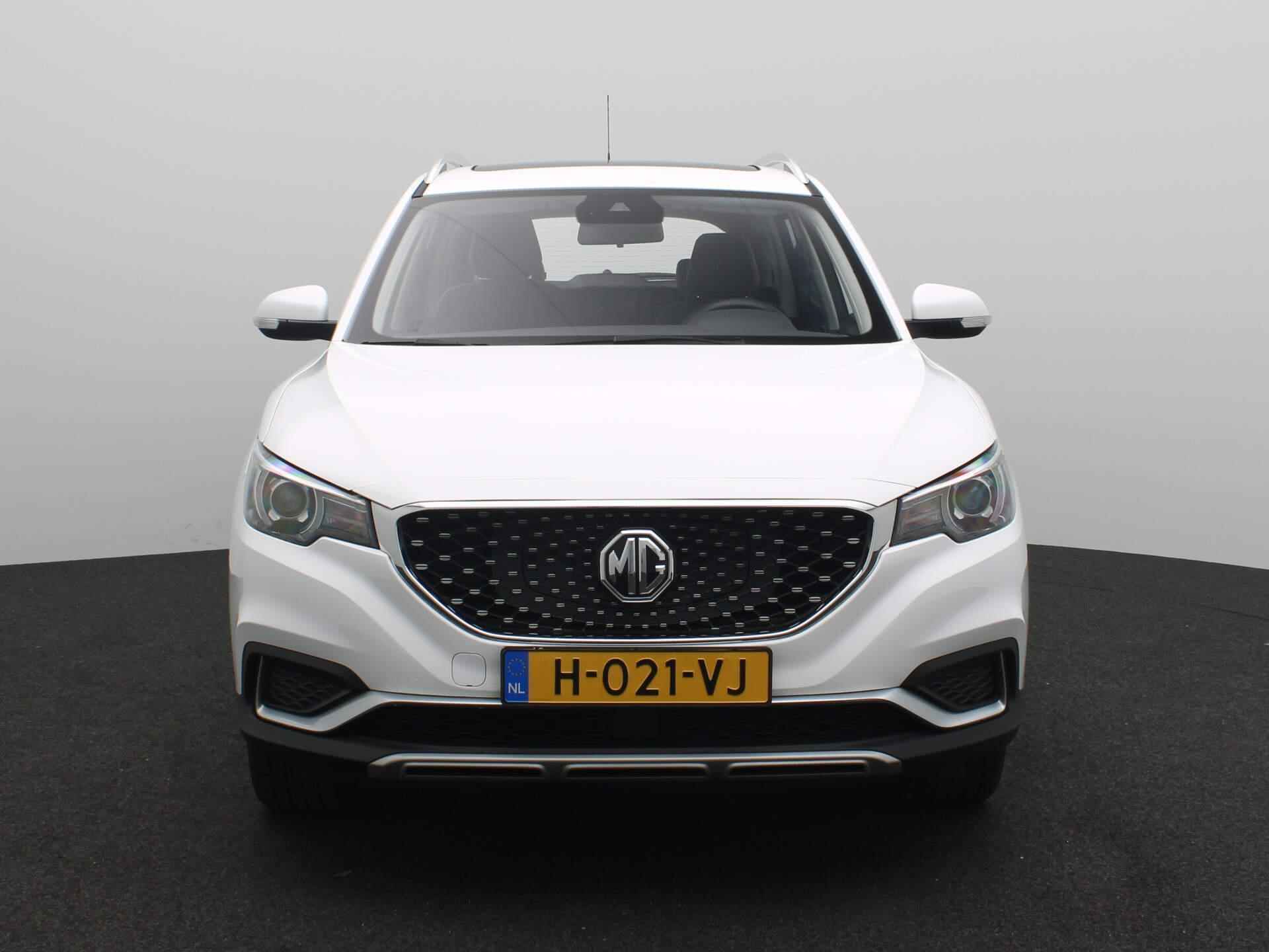 MG ZS EV Luxury 45 kWh | Panoramadak | Camera | Lederen Bekleding | Navigatie | - 3/28