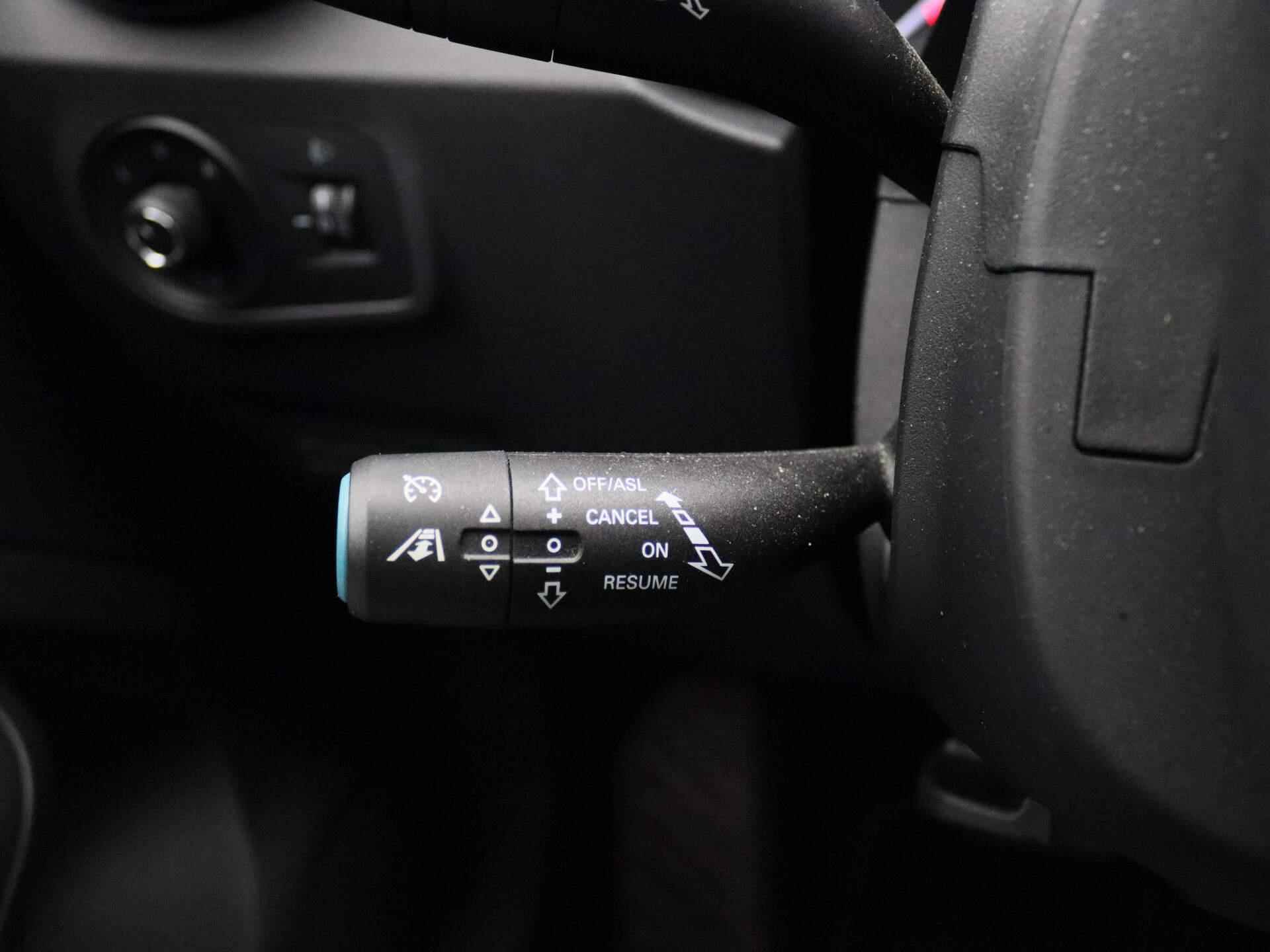 MG ZS EV Luxury 45 kWh | Panoramadak | Camera | Lederen Bekleding | Navigatie | - 19/28