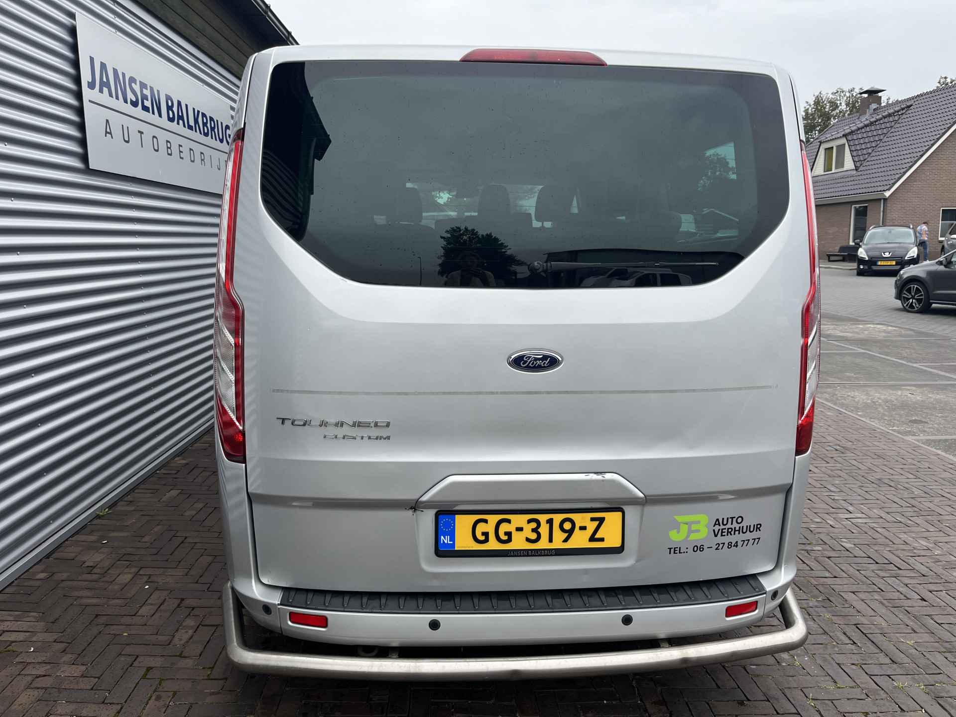 Ford Transit Custom Tourneo 300 2.2 TDCI L2H1 Titanium - 8/27