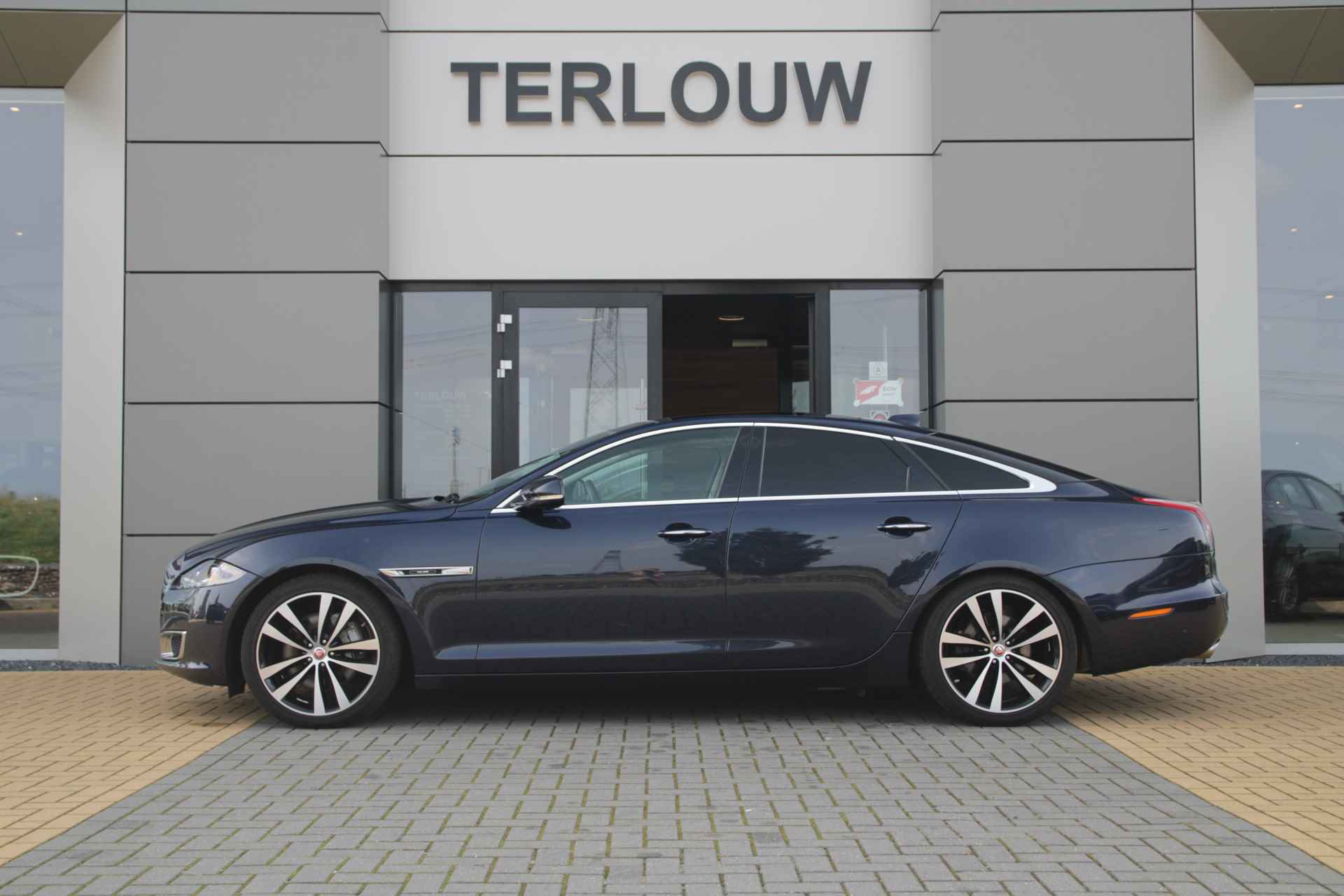 Jaguar XJ 3.0 D 50 - 10/45