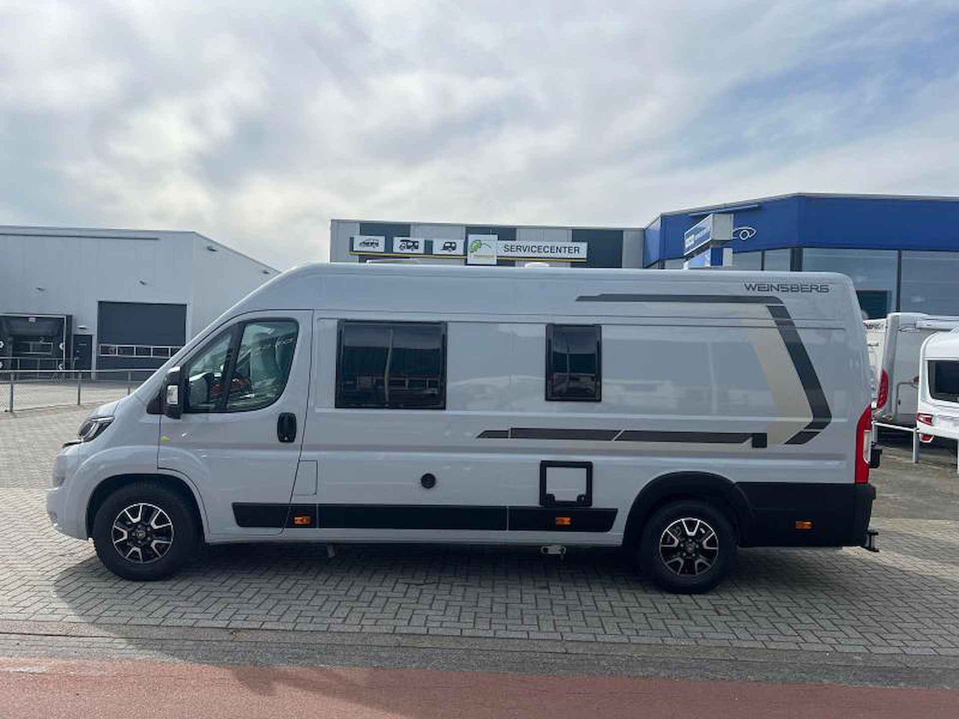 Weinsberg CaraTour 630 mE Busbiker + Lengte bedden - 6/17