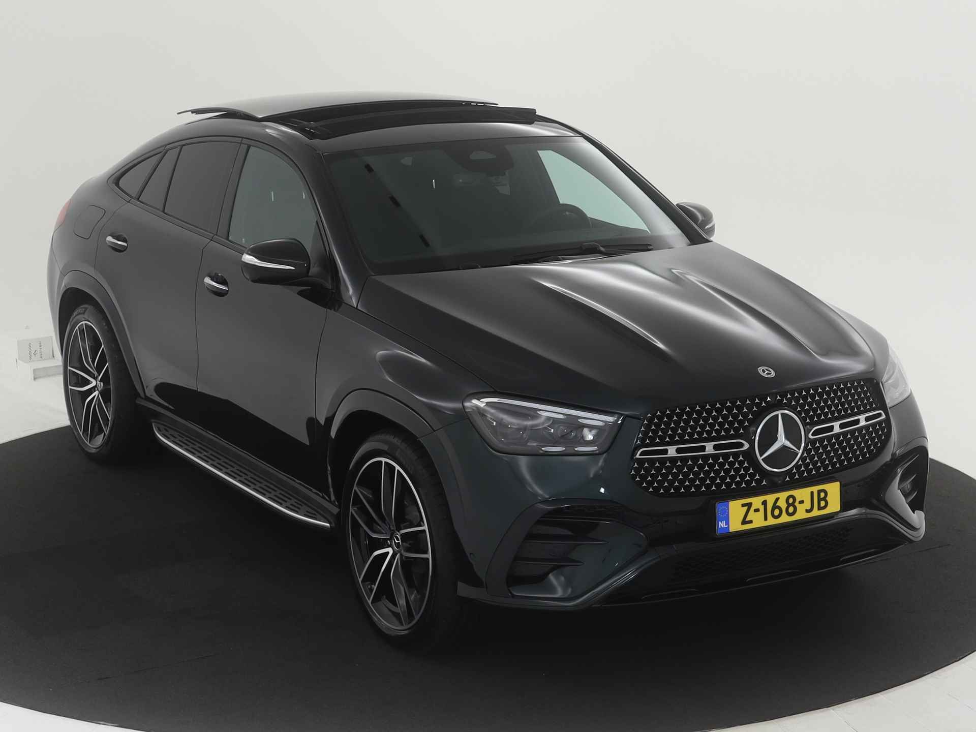 Mercedes-Benz GLE 400 e 4MATIC AMG Line | 22 Inch lichtmetalen velgen | Panoramadak | Treeplanken | Trekhaak elect. wegklapbaar | Navigatie | Parking support met 360 camera | Klasse 3+5 alarm | Rijassistent pakket plus | Inclusief 24 maanden MB Certified garantie voor Europa. - 28/45