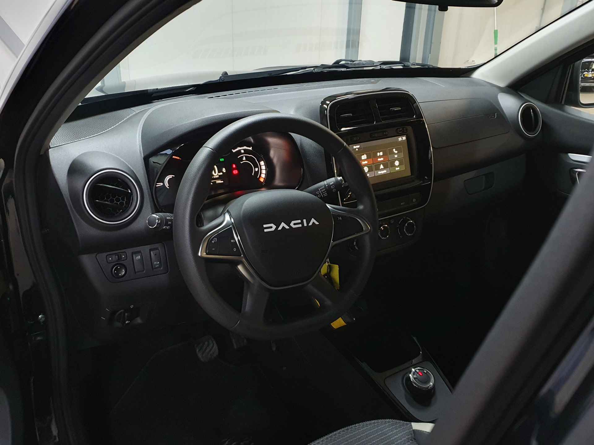 Dacia Spring Expression | Camera | Parkeersensoren achter | Half Leder - 7/35