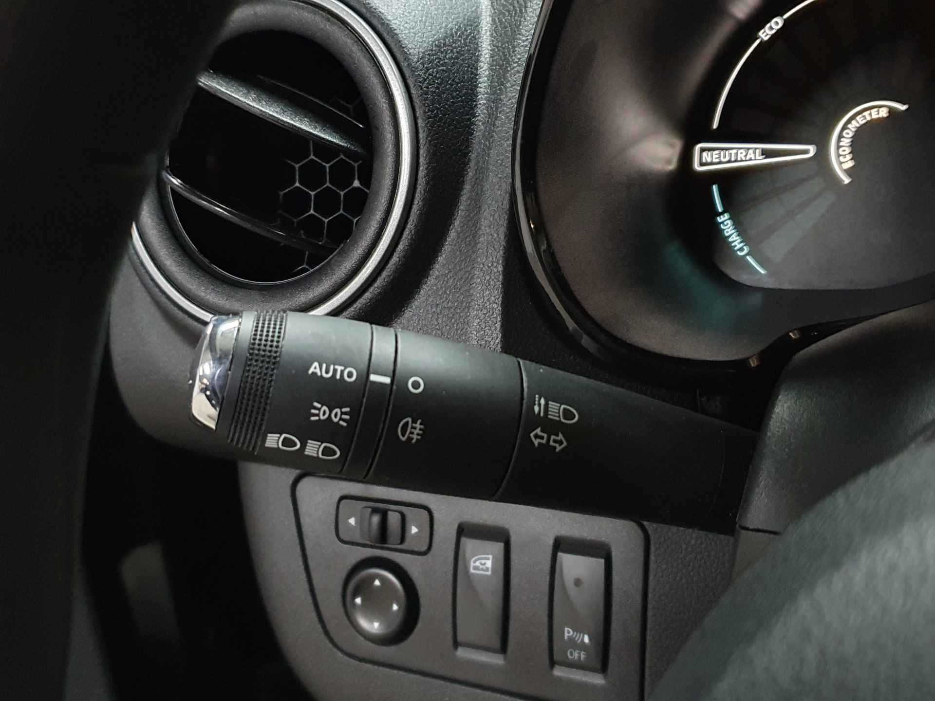 Dacia Spring Expression | Camera | Parkeersensoren achter | Half Leder - 11/35