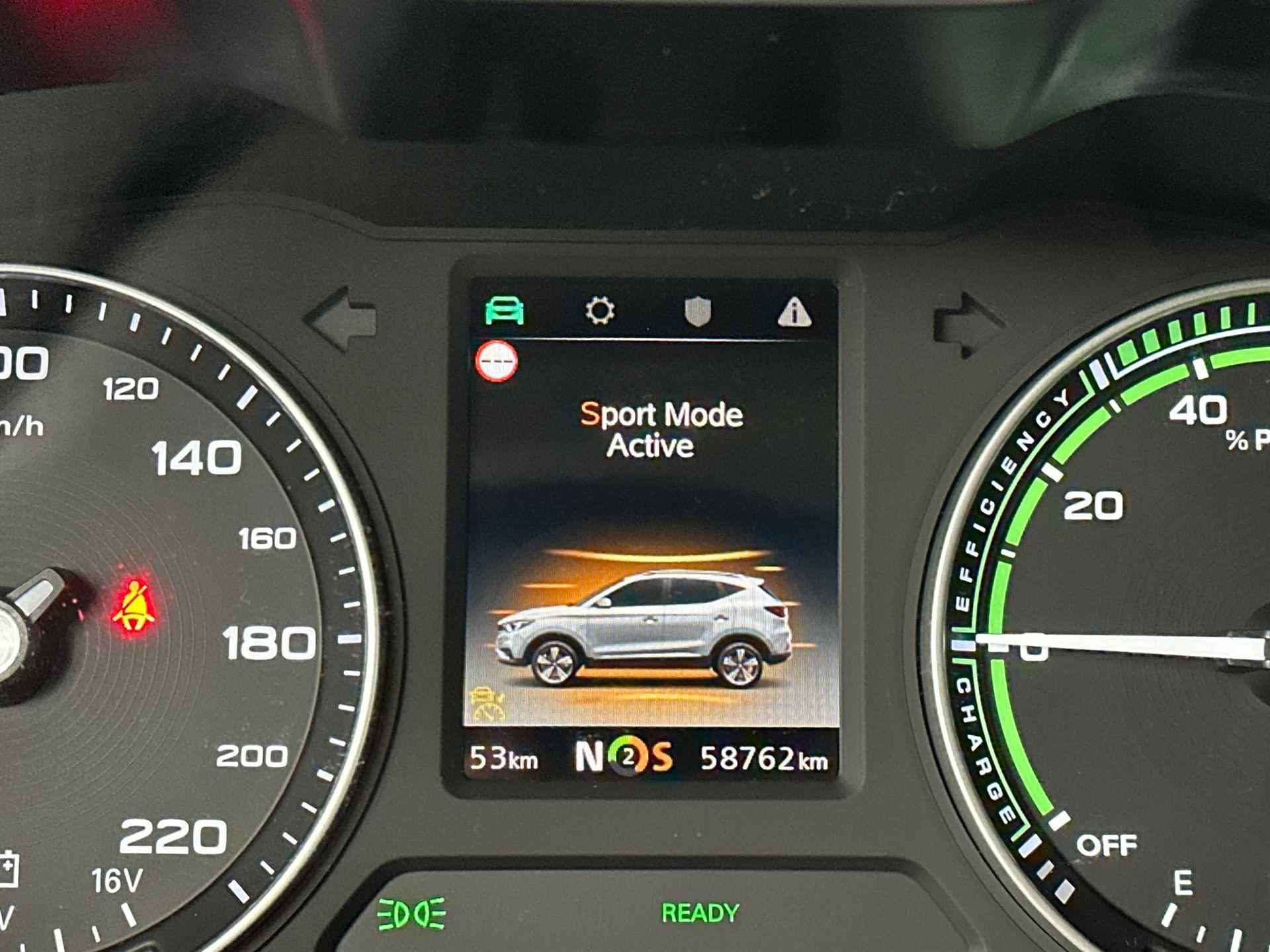 MG ZS EV Luxury 45 kWh | Leder | Navi | Panoramadak | Camera | Apple CarPlay | Adaptive Cruise Control | - 18/27