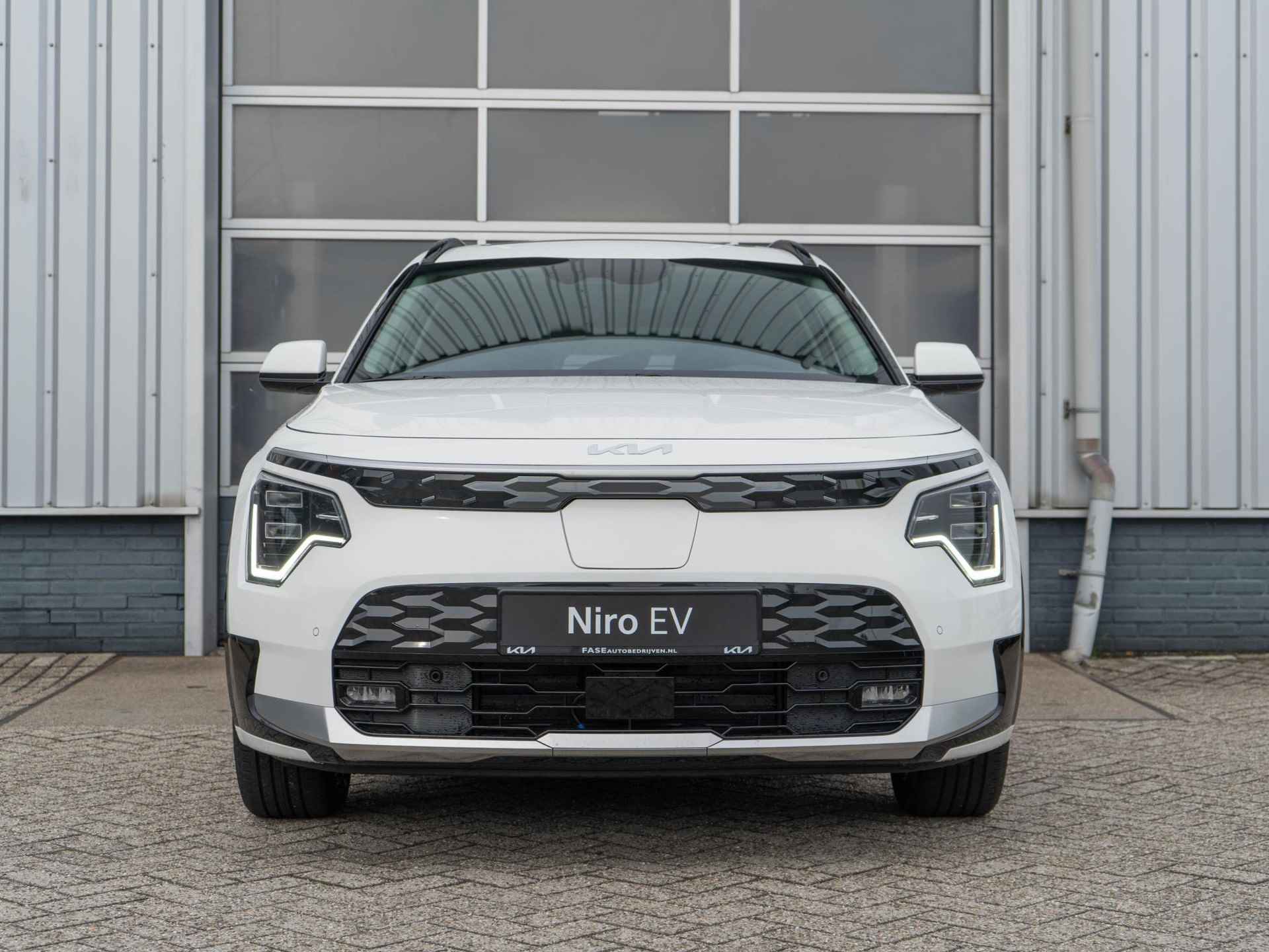 Kia Niro EV DynamicPlusLine 65 kWh | Beschikbaar in overleg | Harman Kardon | Navi | LED | Clima | Camera - 9/35