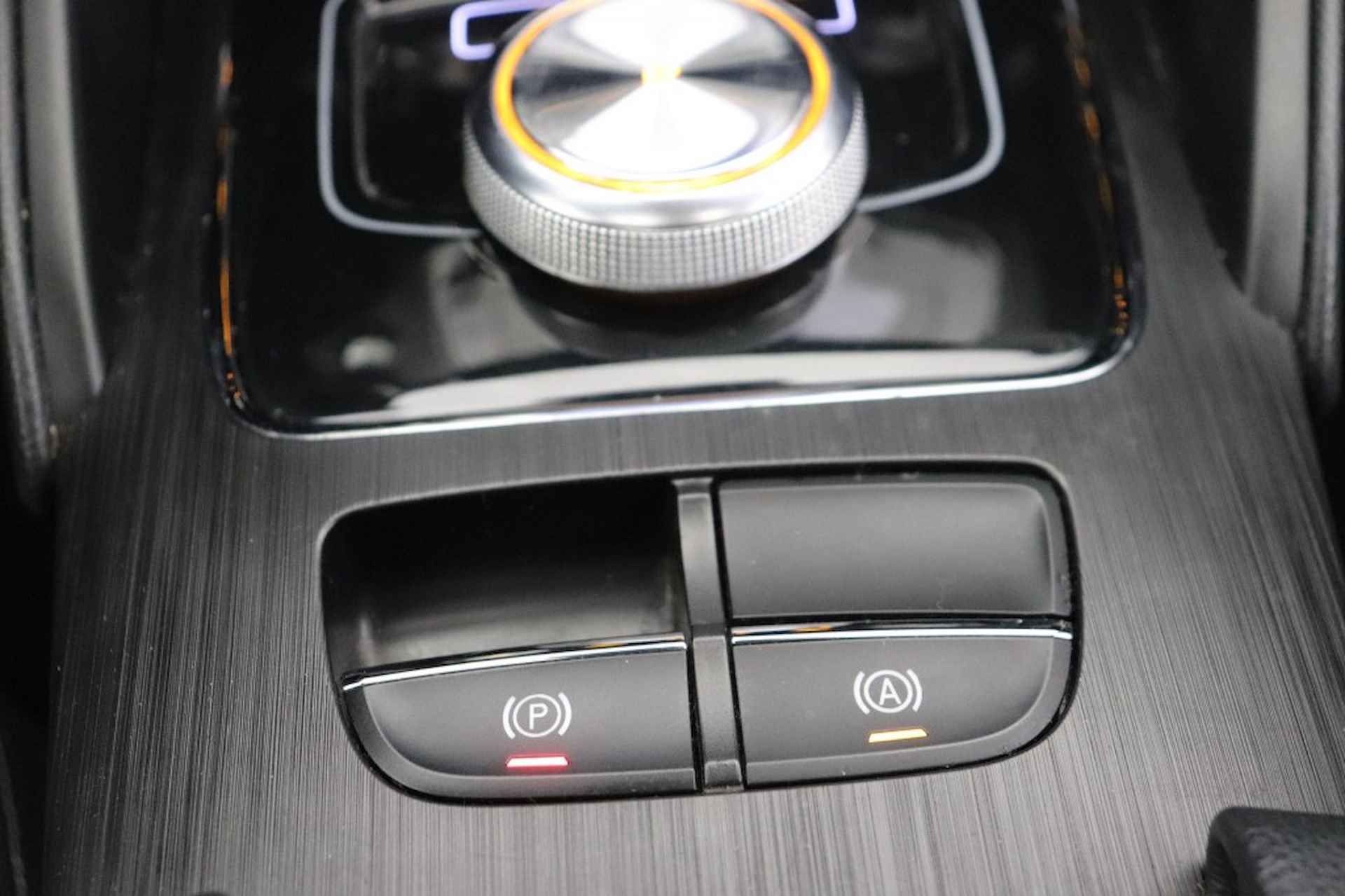 MG Zs EV Luxury 45 kWh - Panorama, Leer, Carplay (15.000 na SUBSIDIE) - 25/37