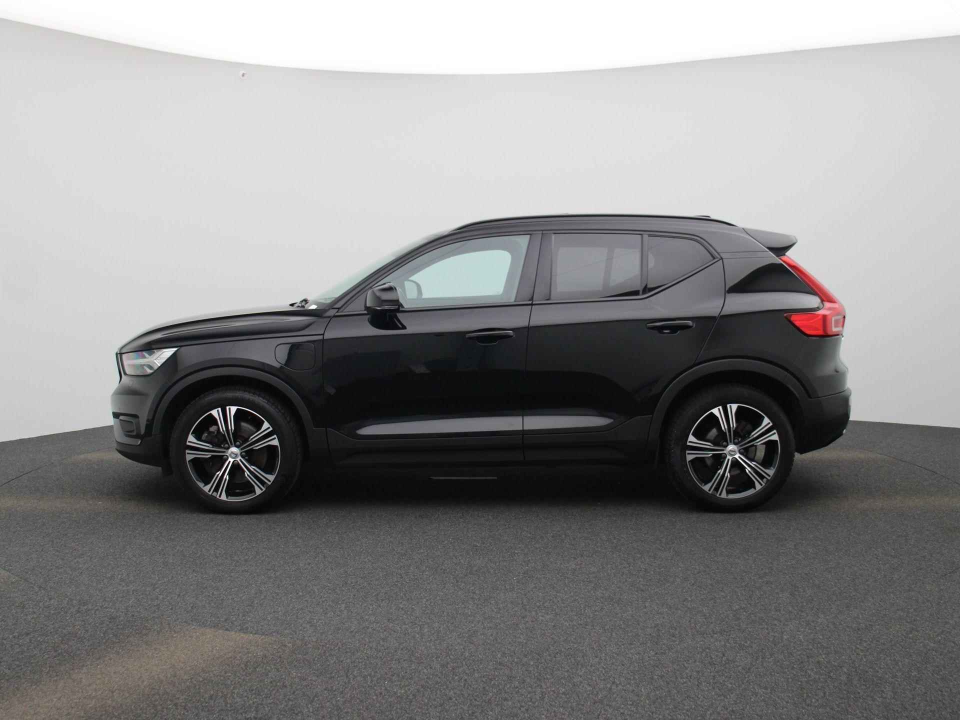 Volvo XC40 1.5 T4 Recharge | PANORAMADAK | HARMAN KARDON | STOEL/STUURVERWARMING | HALF LEDER- HALF ALCANTARA | ELEKTRISCH WEGKLAPBARE TREKHAAK | 360 CAMERA | ELEKTRISCHE BESTUURDERSSTOEL MET GEHEUGEN | - 4/56