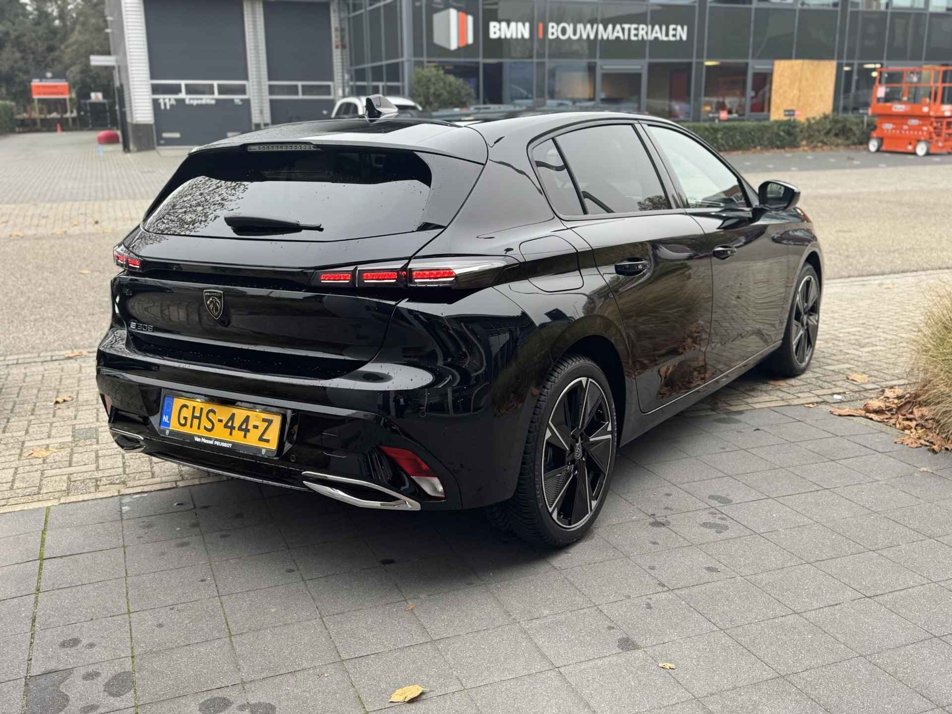 Peugeot e-308 Allure EV 54 kWh APPLE CARPLAY - VOORRAAD - NAVIGATIE - CRUISE CONTROL - 5/28