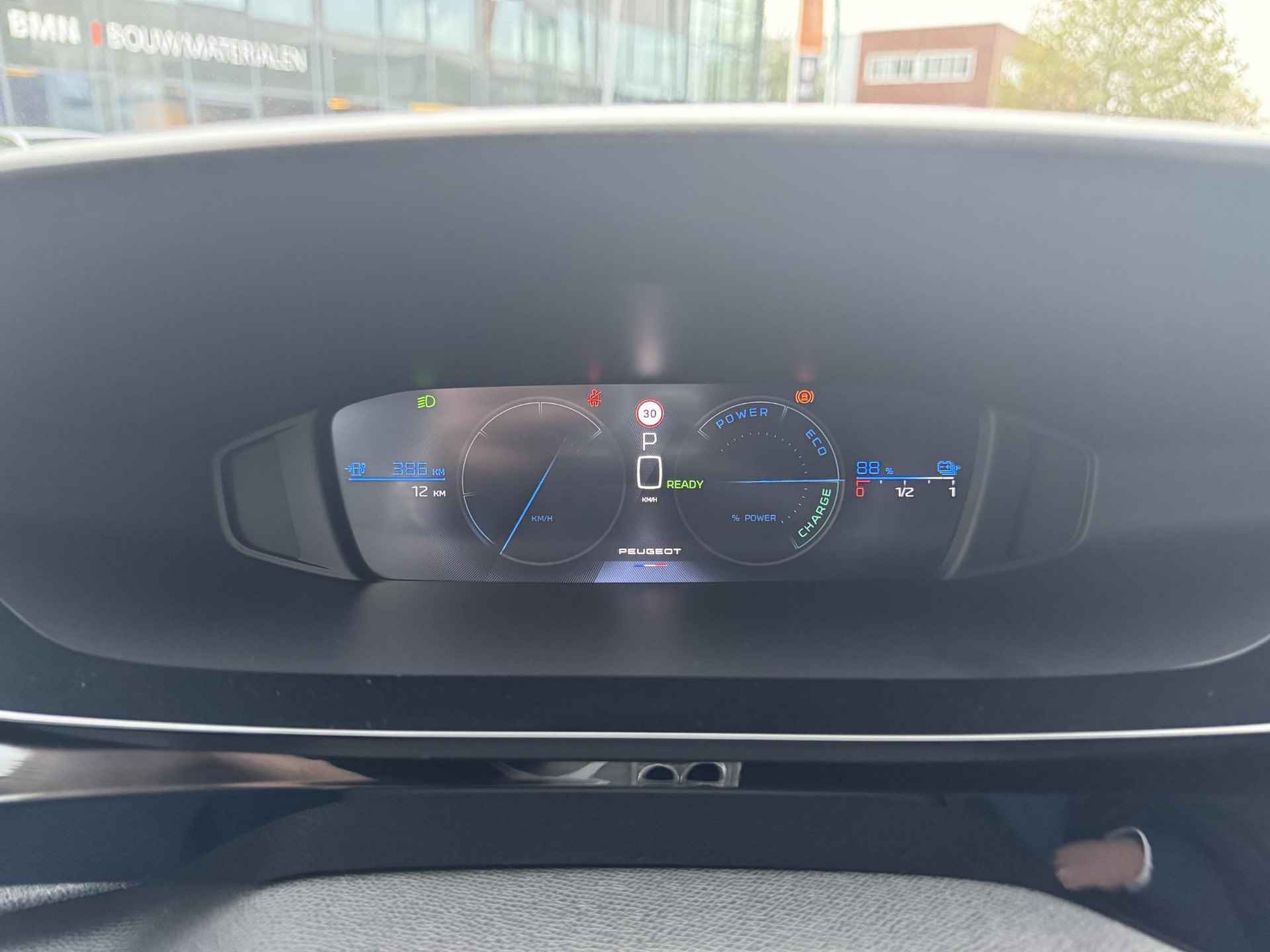 Peugeot e-308 Allure EV 54 kWh APPLE CARPLAY - VOORRAAD - NAVIGATIE - CRUISE CONTROL - 20/28