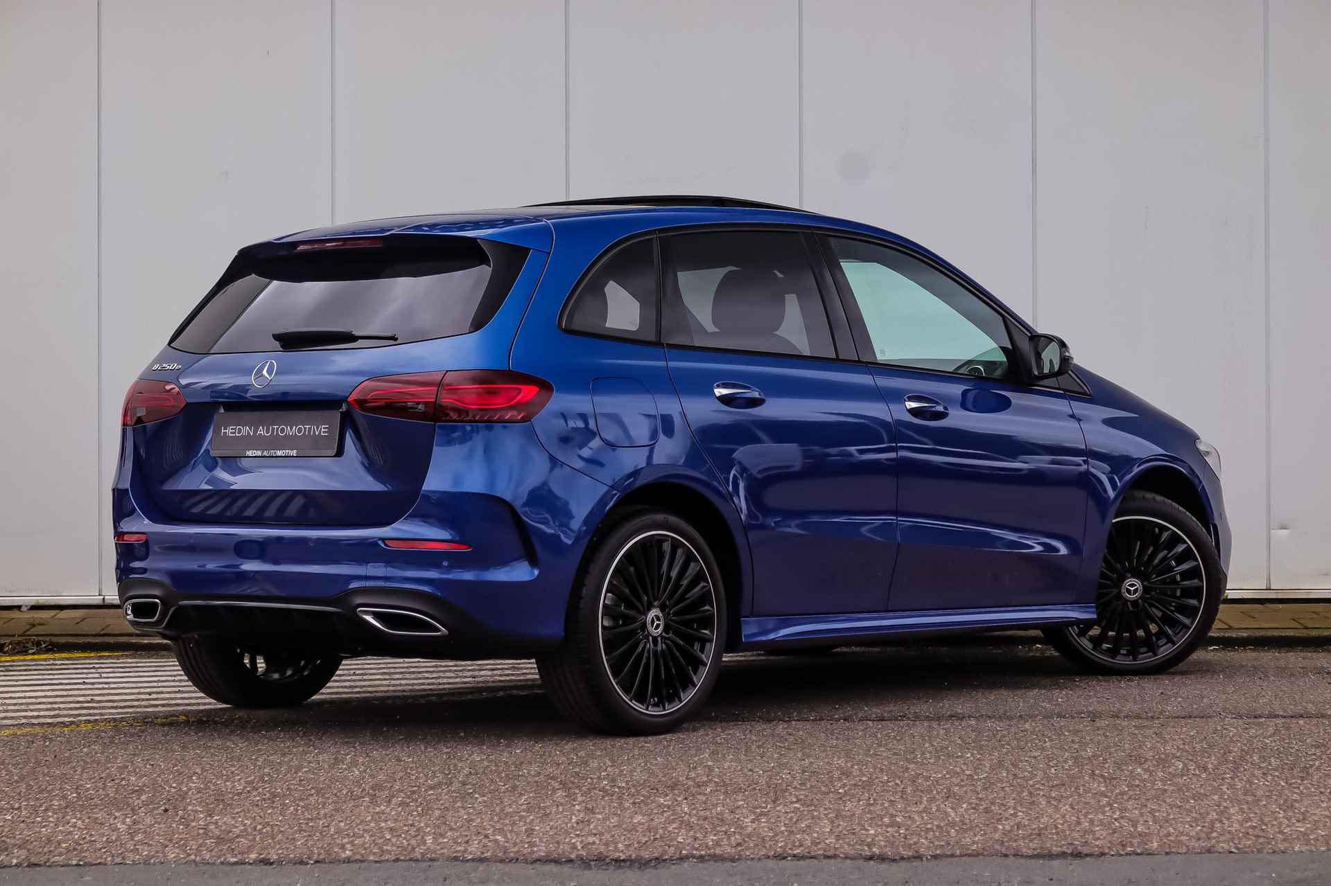 Mercedes-Benz B-Klasse B 250e Automaat Star Edition AMG Line | Advanced Plus Pakket | Nightpakket | Panoramadak - 3/39