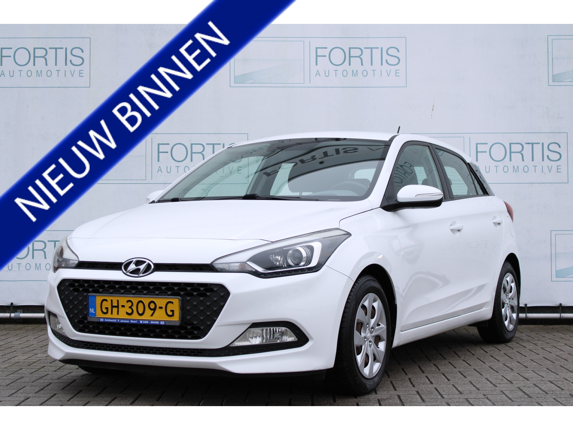 Hyundai i20 1.2 HP i-Motion NETTE STAAT ! NL AUTO | PDC | TREKHAAK | AIRCO | GOED ONDERHOUDEN