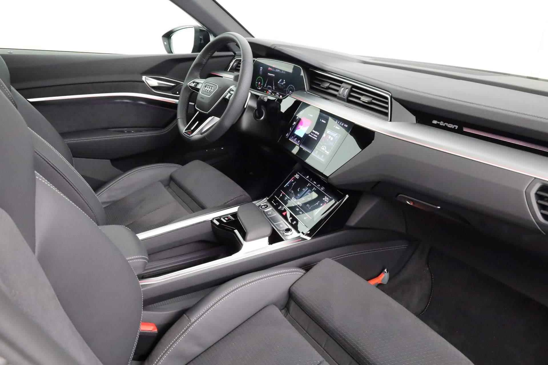 Audi Q8 e-tron S Edition 55 quattro 408pk | Panoramadak | Tweede laadaansluiting | Camera - 45/52