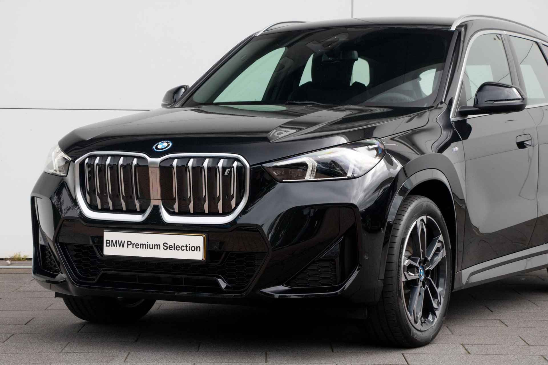 BMW iX1 xDrive30  | Selections - 26/29