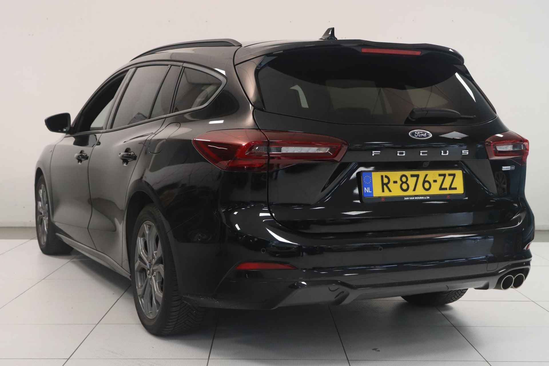 Ford Focus Wagon 1.0 EcoBoost Hybrid ST Line X | Navigatie | Achteruitrijcamera | Pack Winter | - 9/37