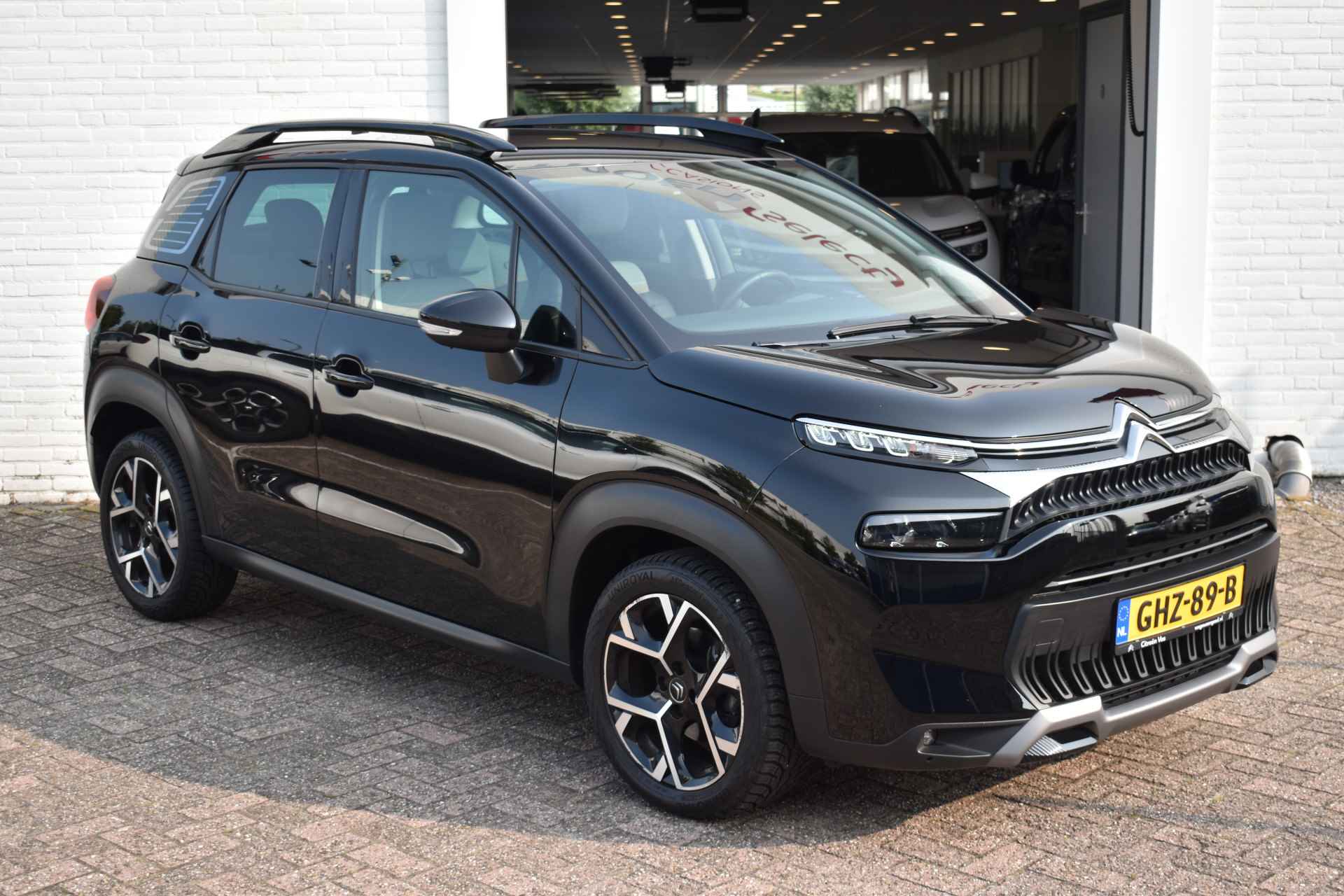 Citroën C3 Aircross PureTech 130EAT6 Shine Automaat | Navi | Airco | 4 seizoenenbanden | - 8/21