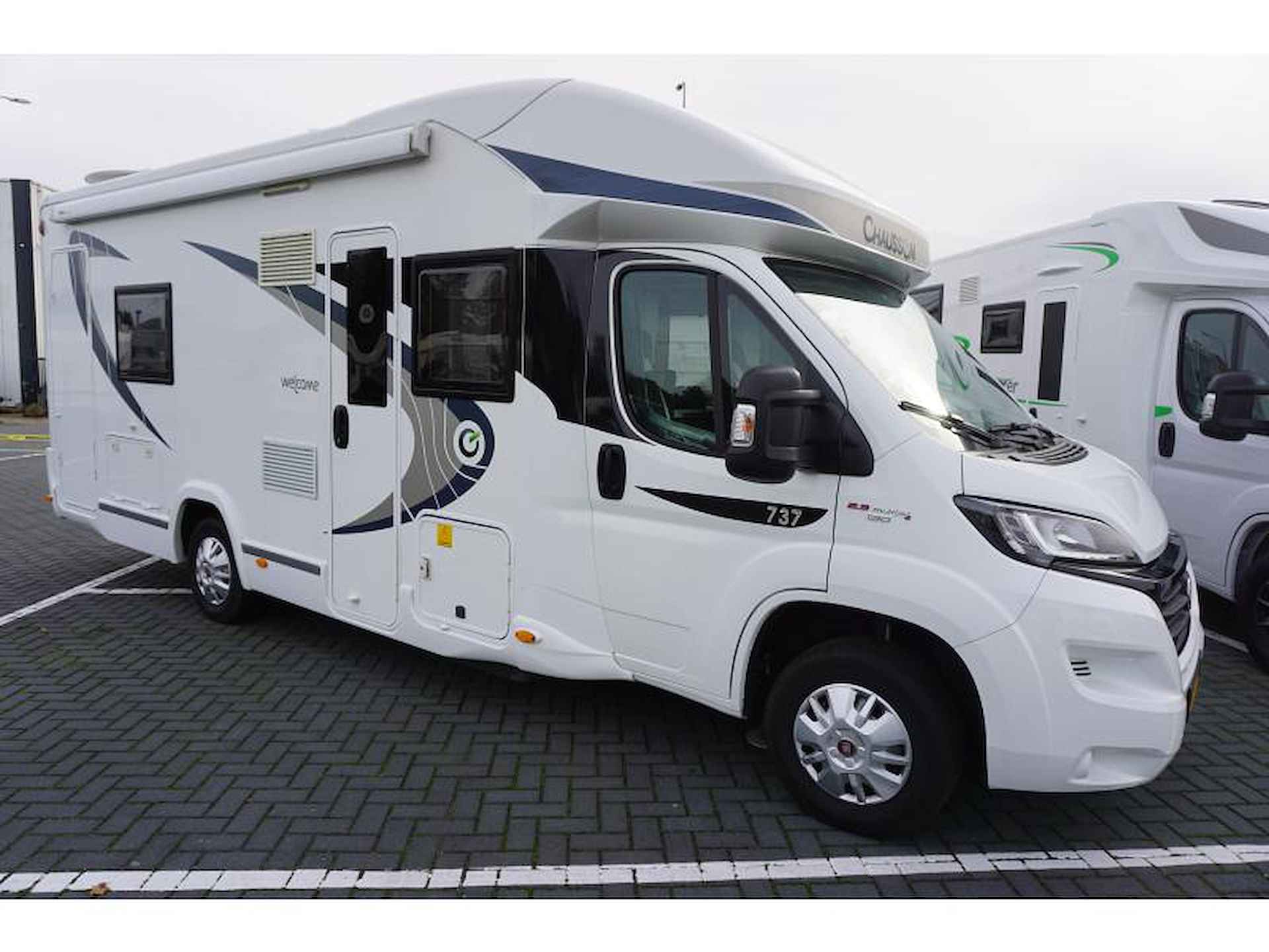 Chausson Welcome 737 Schotel-Levelsysteem-airc - 3/20