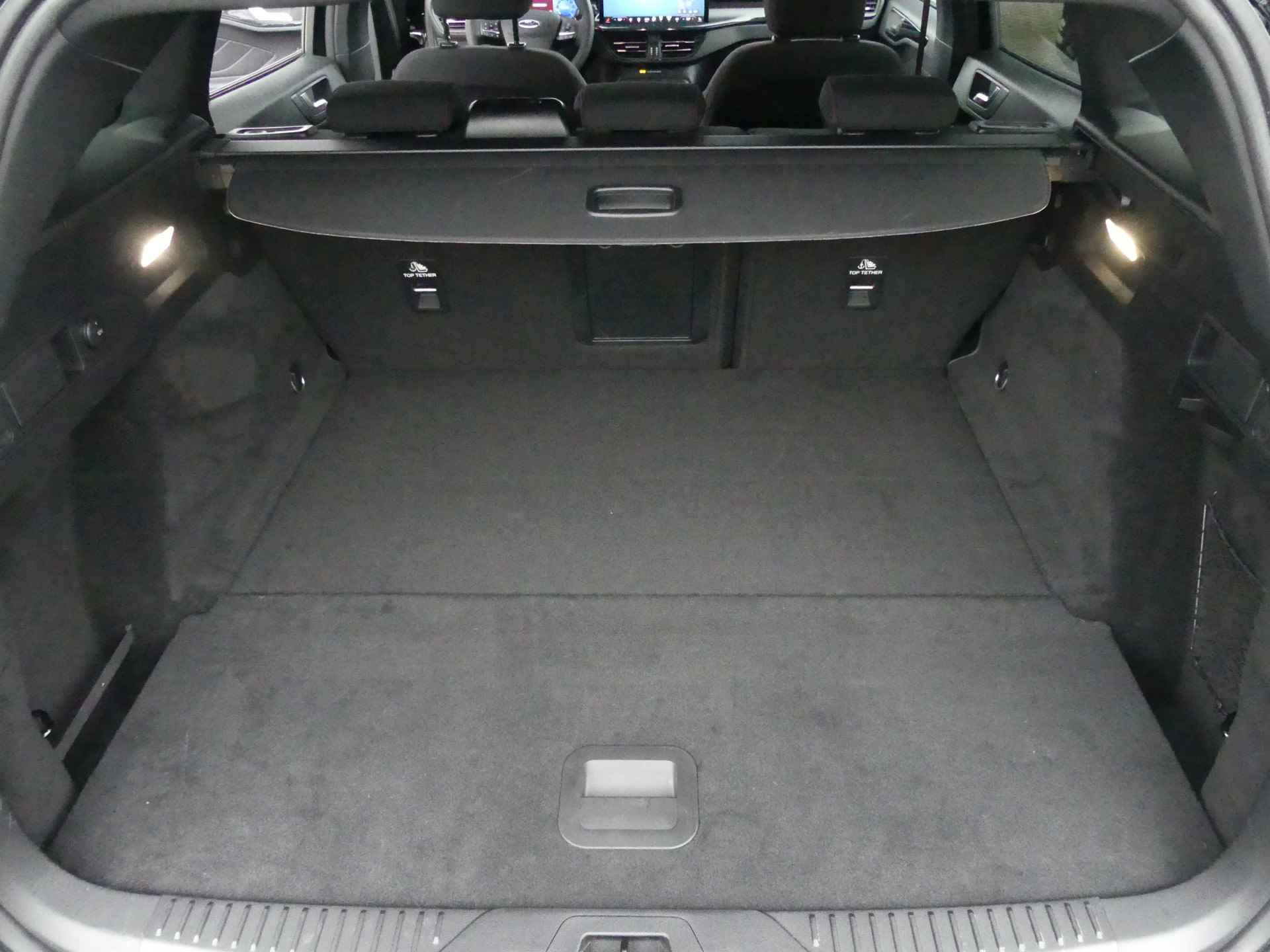Ford Focus Wagon 1.0 EcoBoost Hybrid 155PK ST-Line X Automaat | ADAPTIVE CRUISE | DODEHOEKDETECTIE | STOEL+STUURVERWARMING | CAMERA | - 32/39