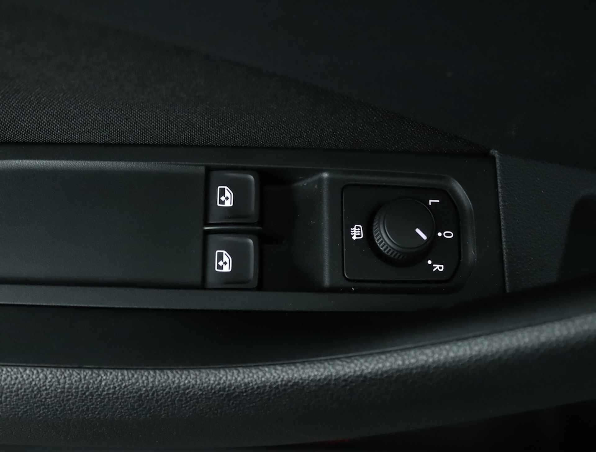 Škoda Kamiq 1.0 TSI Active - Mooie Velgen! - Bluetooth - Cruise Control - LED Koplampen - Airco - Bovag Garantie - 19/54