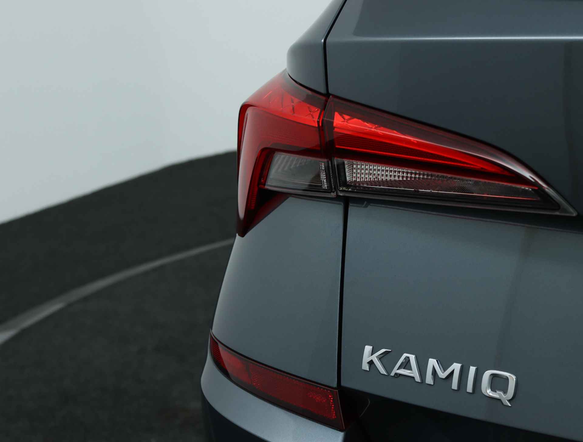 Škoda Kamiq 1.0 TSI Active - Mooie Velgen! - Bluetooth - Cruise Control - LED Koplampen - Airco - Bovag Garantie - 37/54