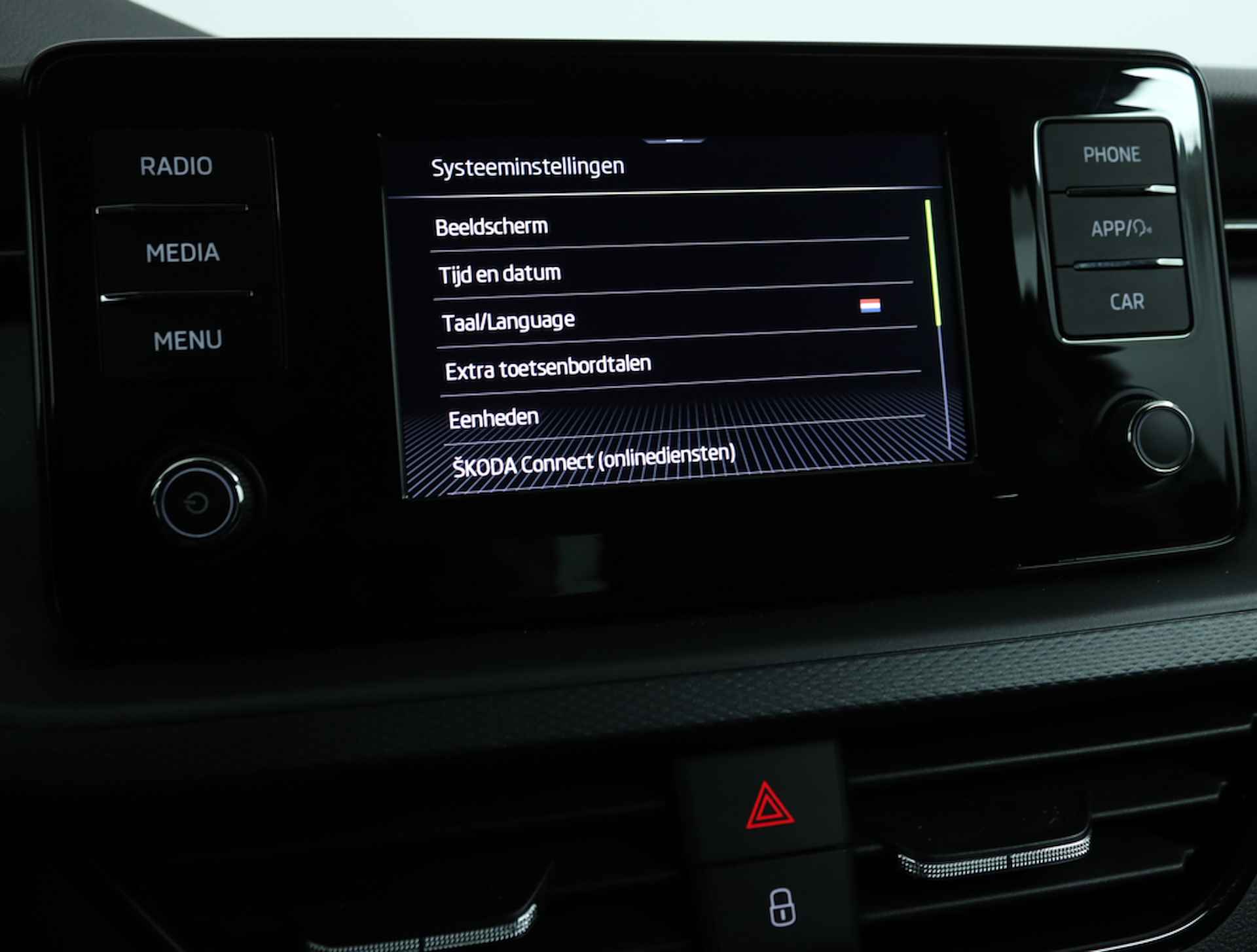 Škoda Kamiq 1.0 TSI Active - Mooie Velgen! - Bluetooth - Cruise Control - LED Koplampen - Airco - Bovag Garantie - 43/54