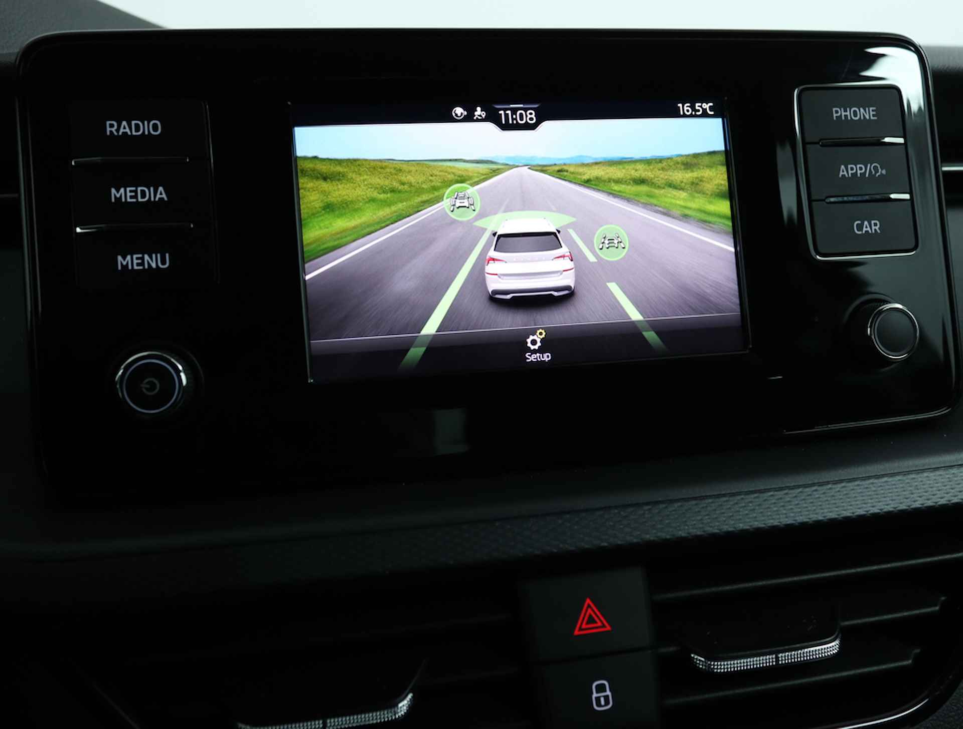 Škoda Kamiq 1.0 TSI Active - Mooie Velgen! - Bluetooth - Cruise Control - LED Koplampen - Airco - Bovag Garantie - 44/54