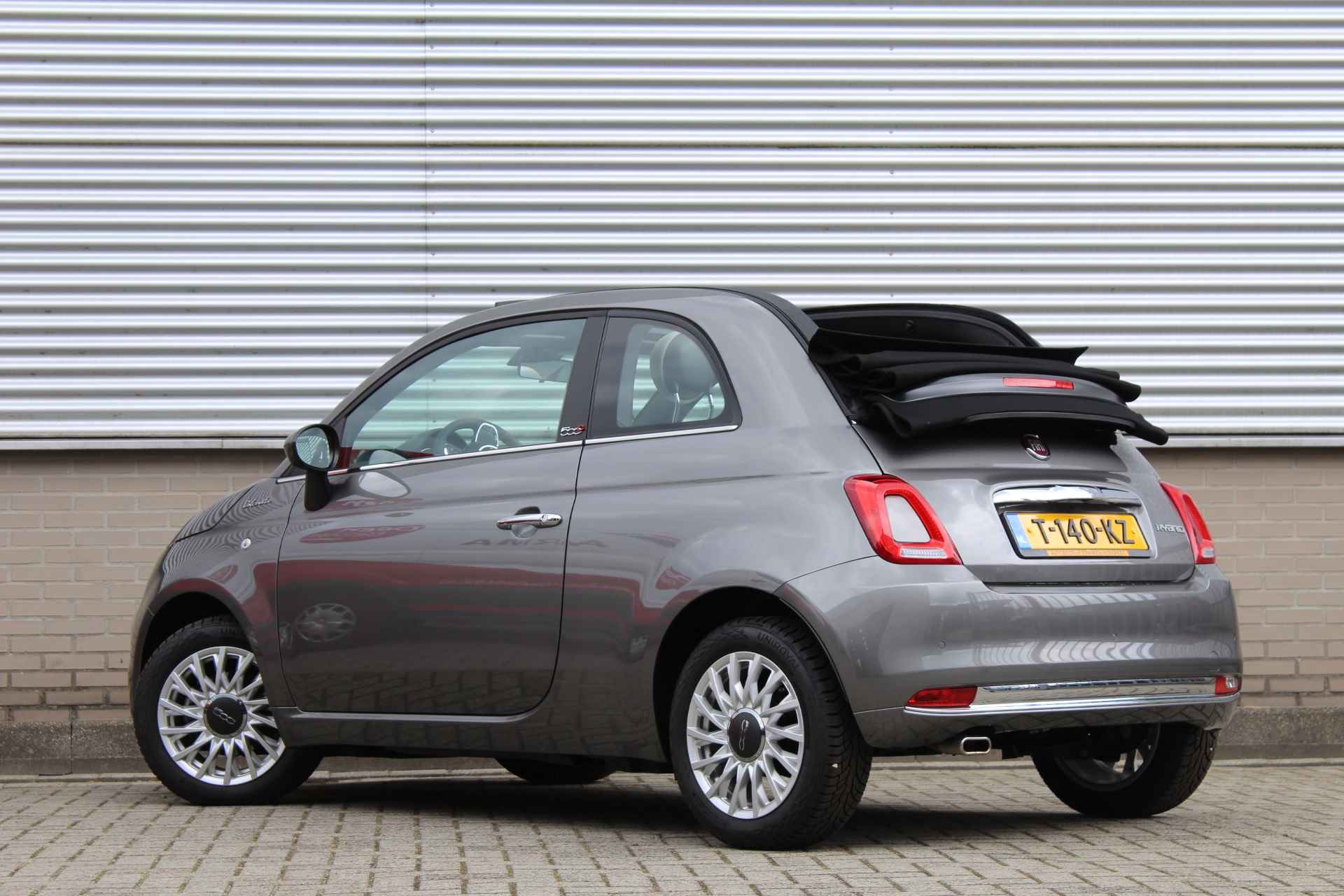 Fiat 500C 1.0 Hybrid Dolcevita Cabrio | Navigatie | Cruise | Parkeersensoren - 3/33