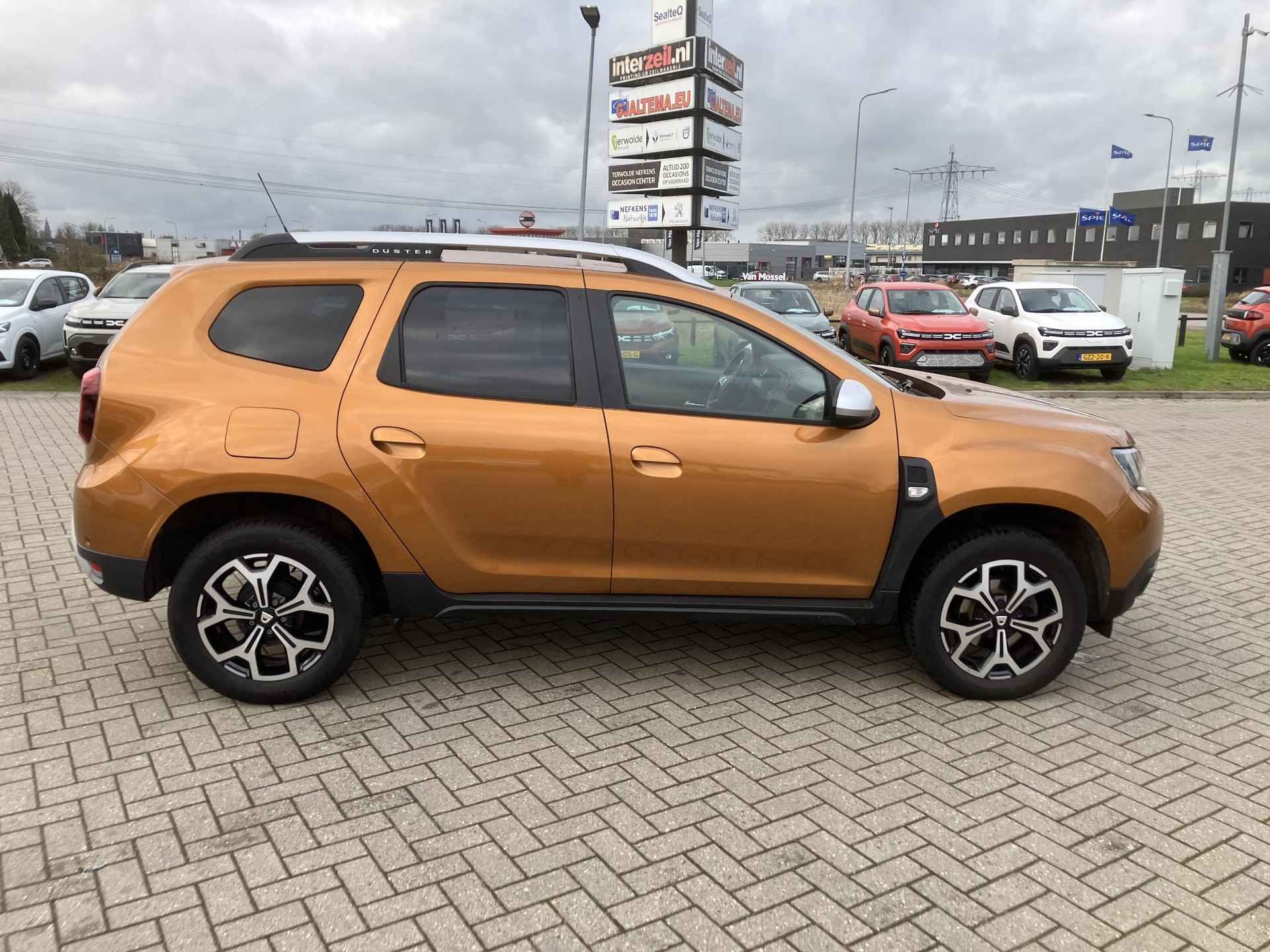 Dacia Duster 1.3 TCe 130 PK Prestige | Trekhaak | Camera voor en achter | - 4/13