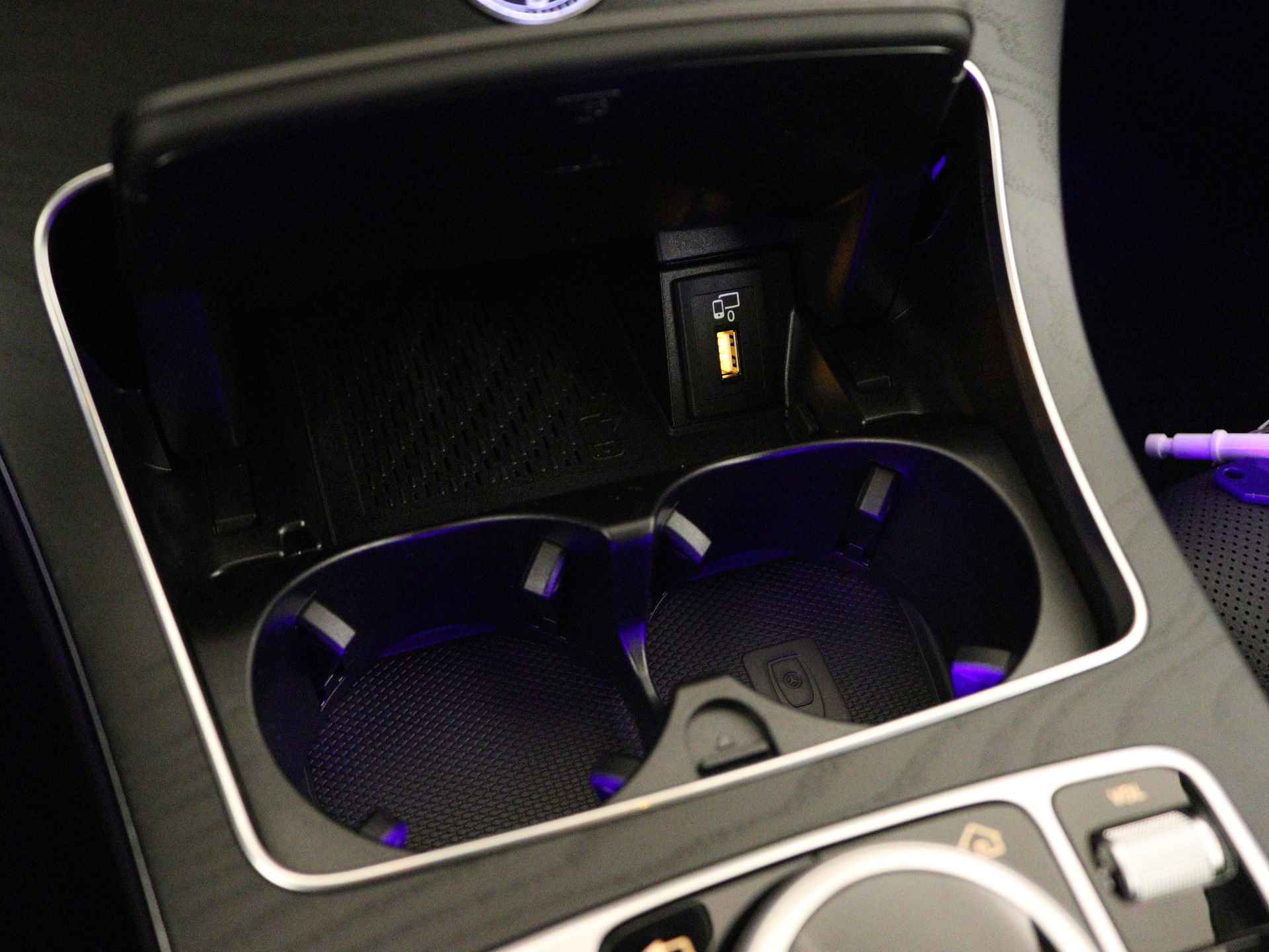 Mercedes-Benz C-Klasse Cabrio 300 AMG Line | Premium Plus pakket | Nightpakket | Dodehoekassistent |  Cabriolet comfortpakket | Anti-diefstalsysteem | Burmester® surround sound system | Stoelventilatie/-verwarming voorstoelen | - 10/38