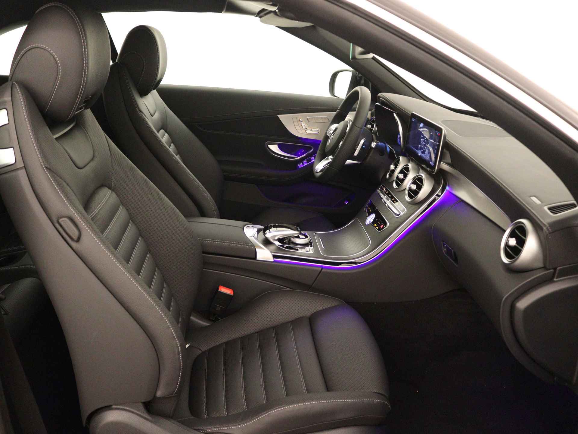 Mercedes-Benz C-Klasse Cabrio 300 AMG Line | Premium Plus pakket | Nightpakket | Dodehoekassistent |  Cabriolet comfortpakket | Anti-diefstalsysteem | Burmester® surround sound system | Stoelventilatie/-verwarming voorstoelen | - 25/38