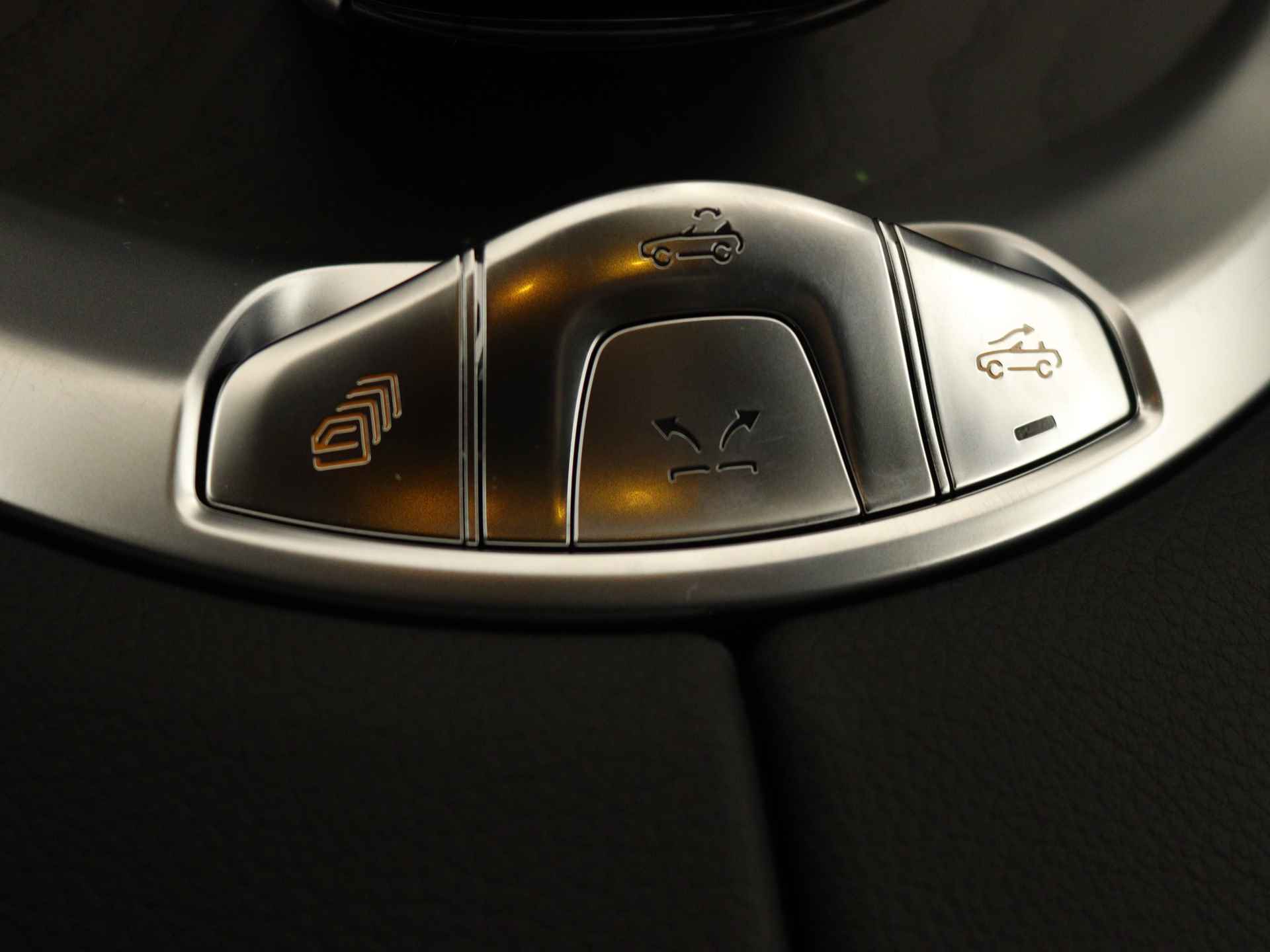 Mercedes-Benz C-Klasse Cabrio 300 AMG Line | Premium Plus pakket | Nightpakket | Dodehoekassistent |  Cabriolet comfortpakket | Anti-diefstalsysteem | Burmester® surround sound system | Stoelventilatie/-verwarming voorstoelen | - 26/38
