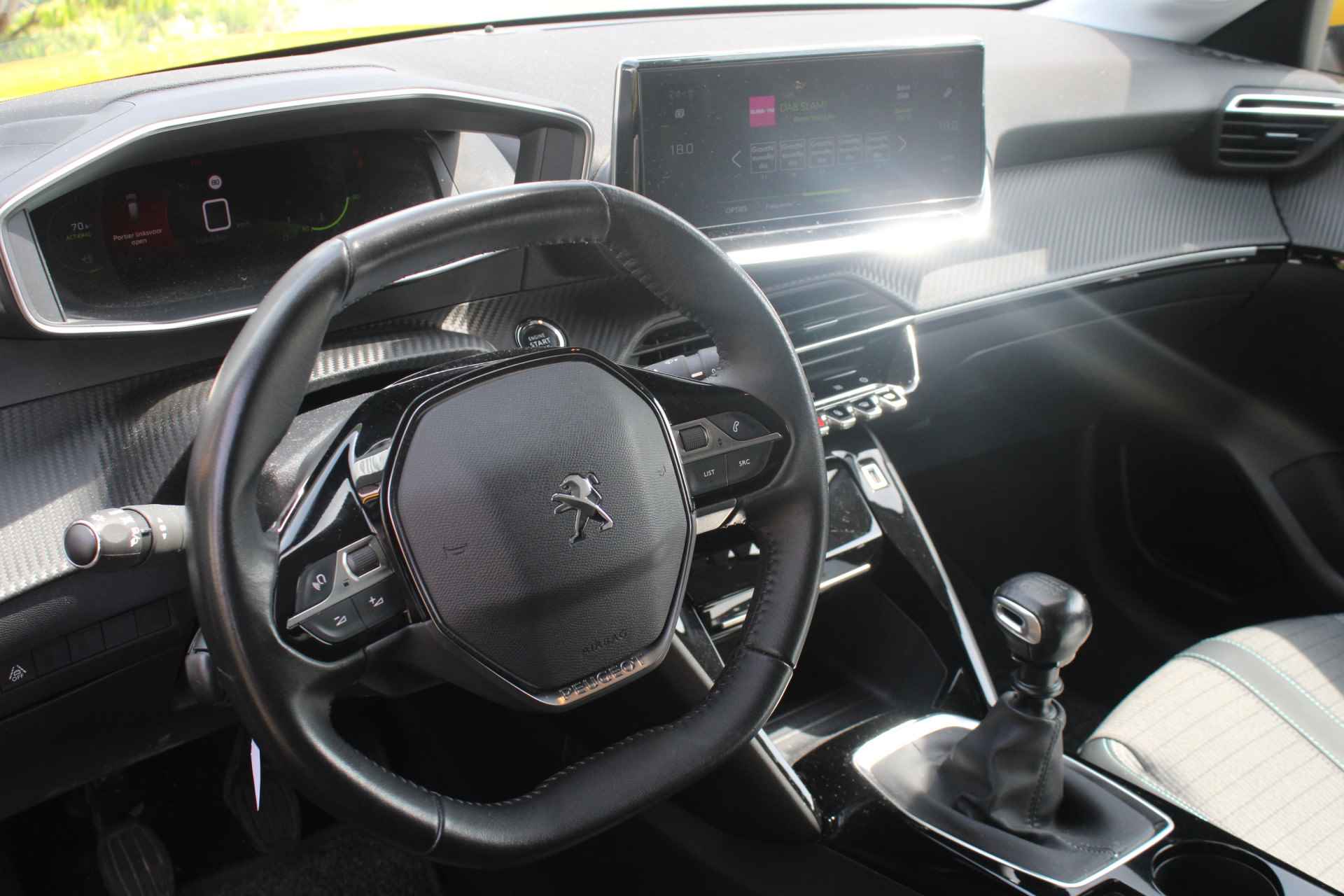 Peugeot 208 1.2 PureTech 100PK Allure Pack Navigatie, Achteruitrijcamera, Apple Carplay/Android Auto, Parkeersensoren Achter, Lichtmetalen Velgen 16'' - 13/32