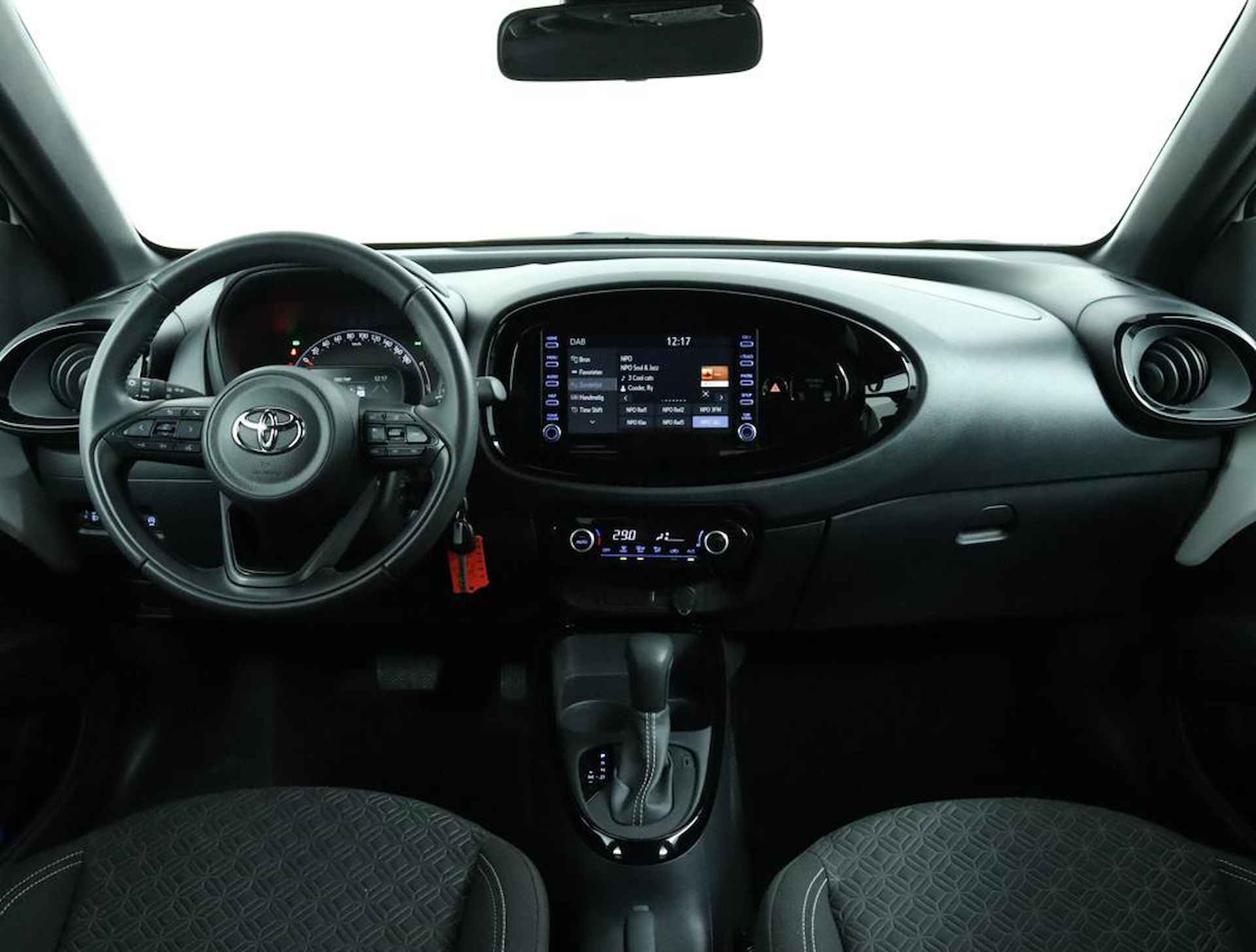 Toyota Aygo X 1.0 VVT-i S-CVT Pulse | Automaat | Apple carplay/Android Auto | Camera achter | Climate Control | - 4/49