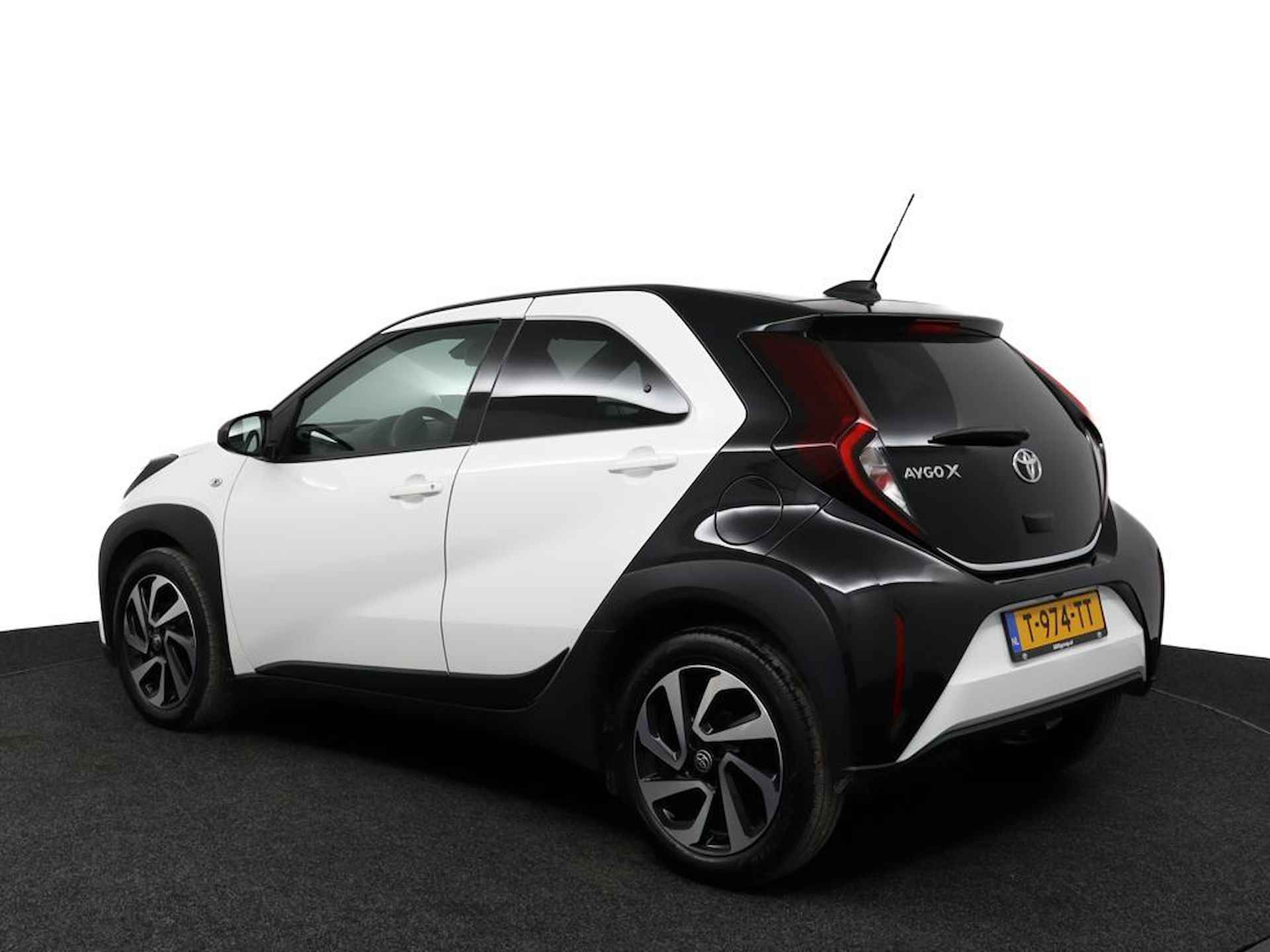 Toyota Aygo X 1.0 VVT-i S-CVT Pulse | Automaat | Apple carplay/Android Auto | Camera achter | Climate Control | - 11/49