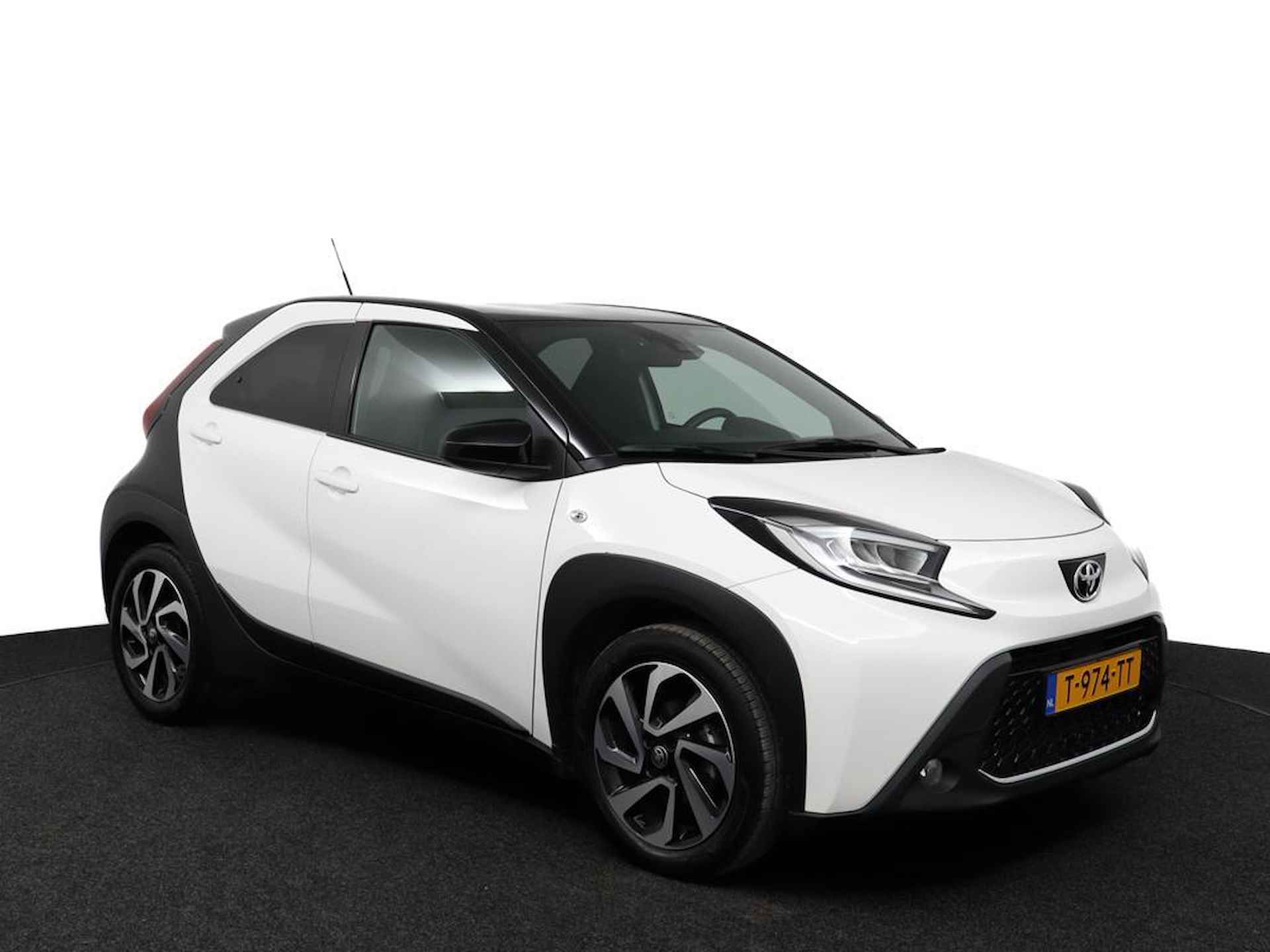 Toyota Aygo X 1.0 VVT-i S-CVT Pulse | Automaat | Apple carplay/Android Auto | Camera achter | Climate Control | - 13/49