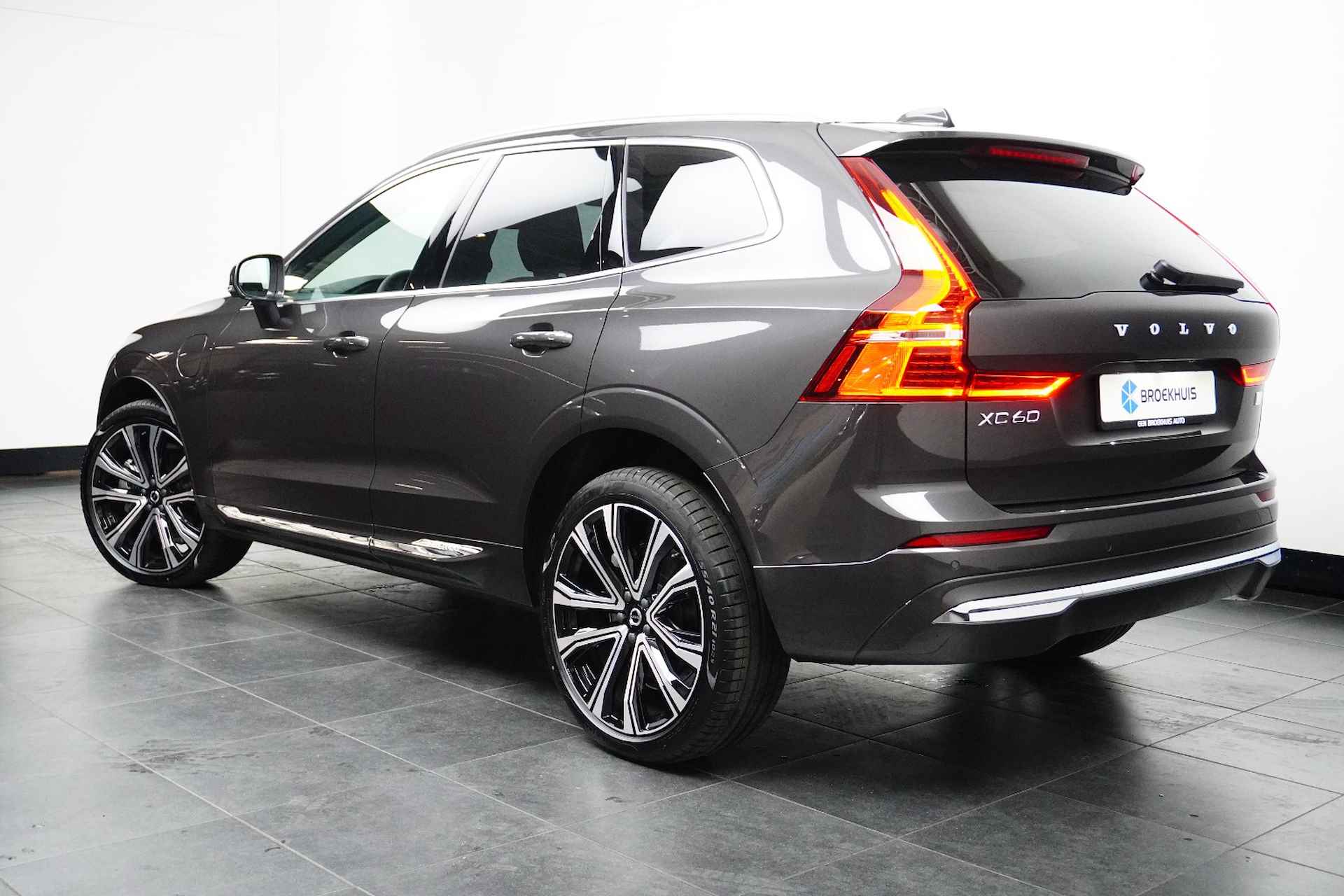 Volvo XC60 2.0 Recharge T6 AWD Plus Bright - 3/25