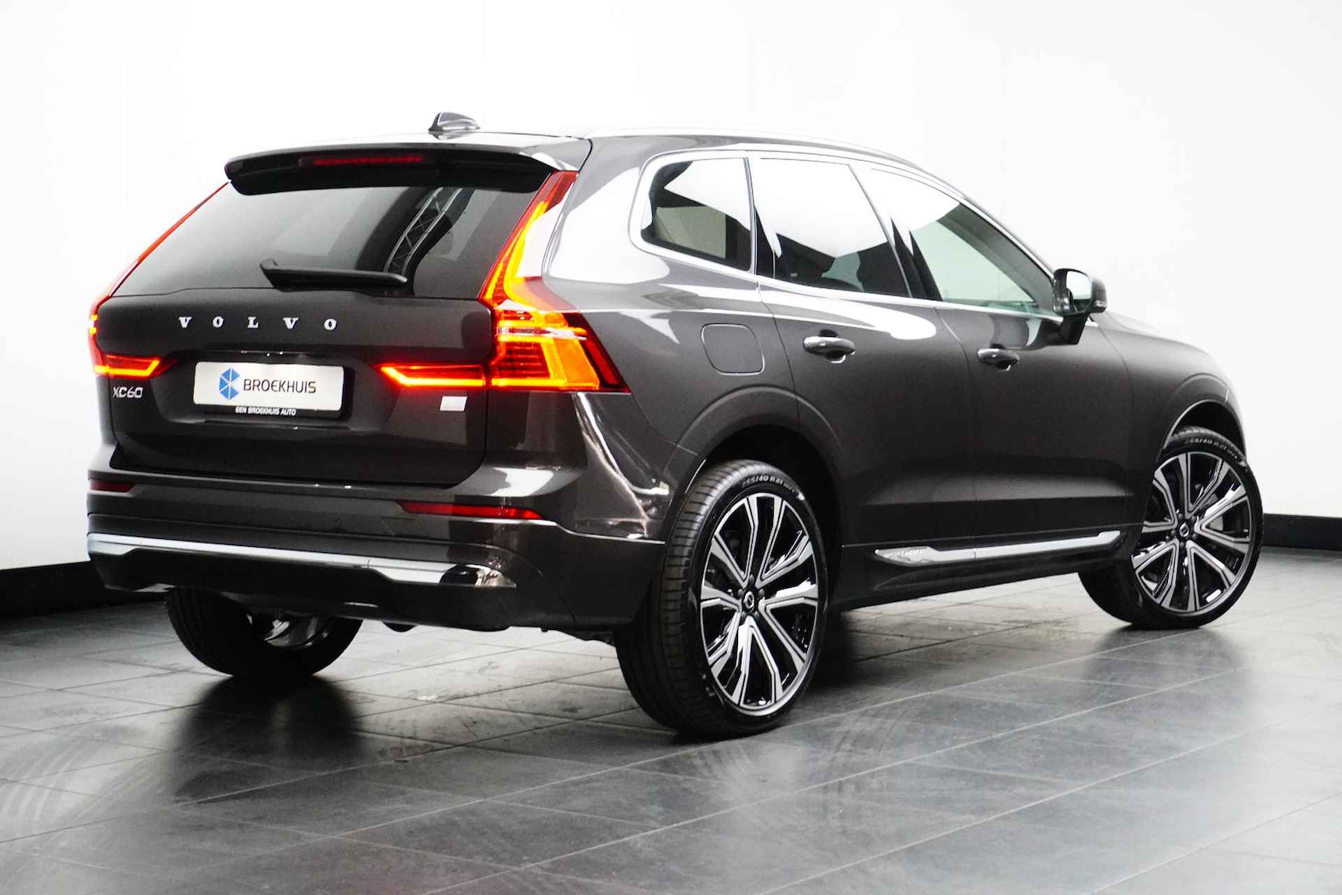 Volvo XC60 2.0 Recharge T6 AWD Plus Bright - 4/25