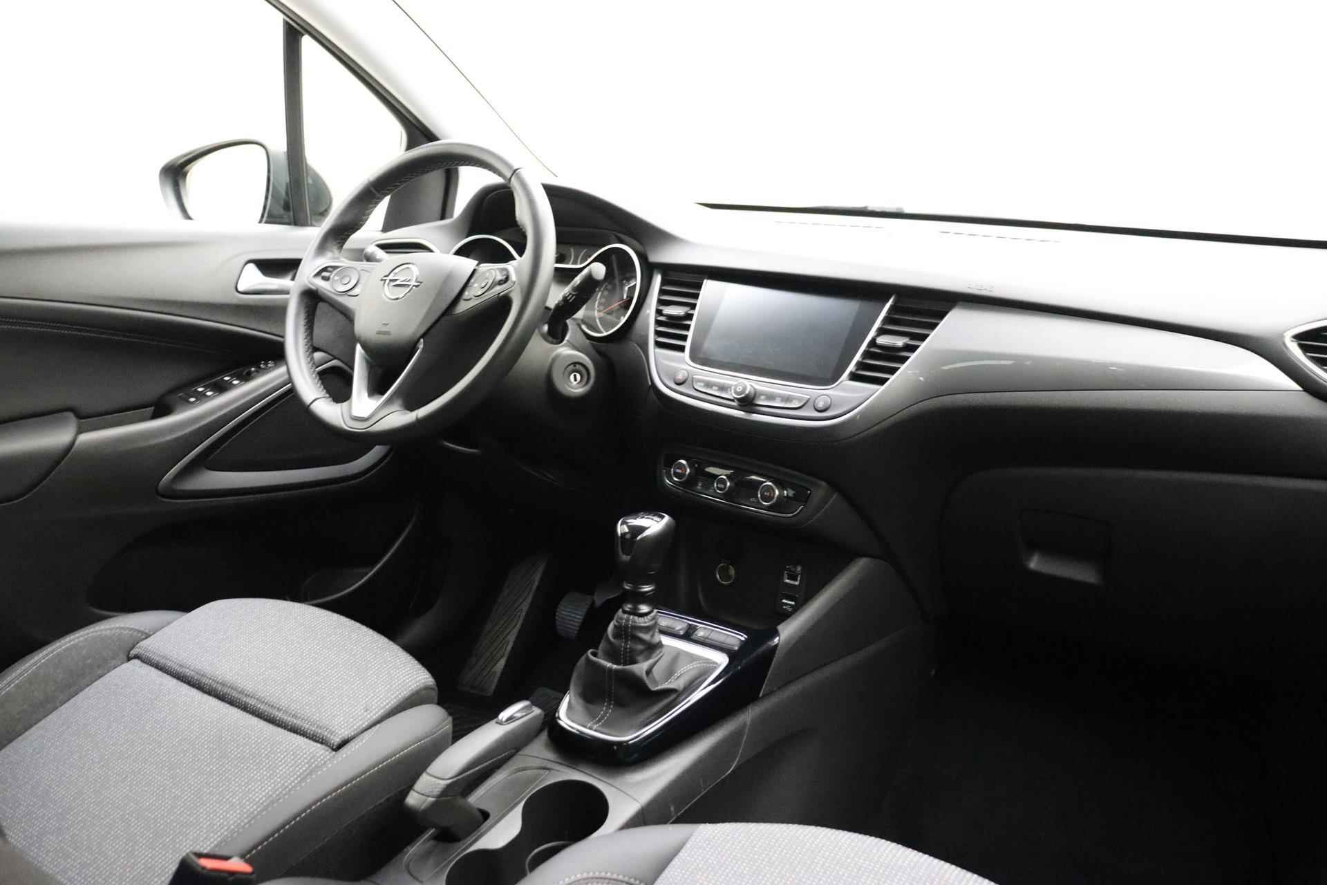 Opel Crossland 1.2 Turbo 110pk Elegance | Navigatie | Climate control | Lichtmetalen velgen | Getint glas | Bluetooth | Cruise control - 4/32